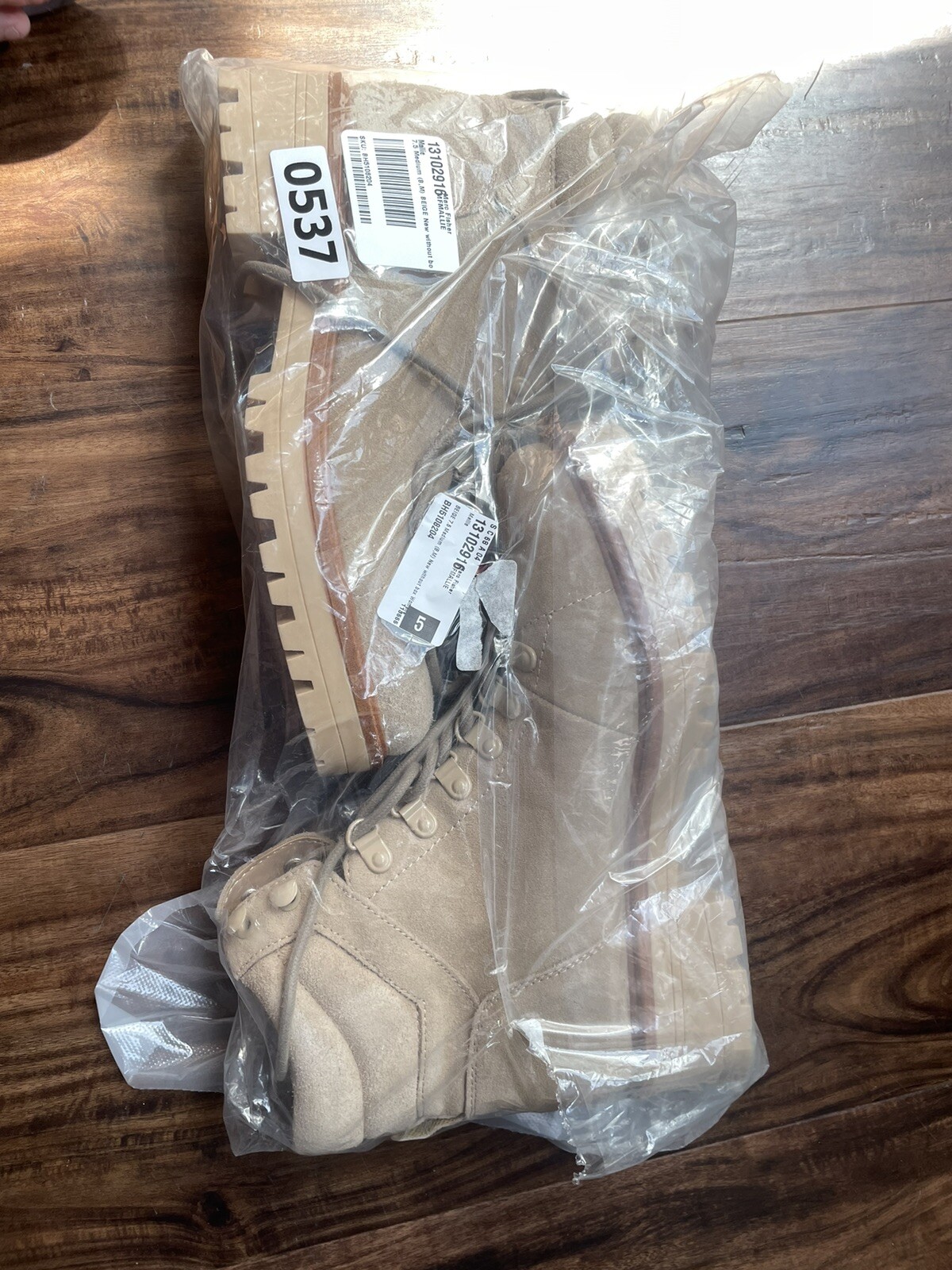 New Marc Fisher Womens Mallie Beige Winter & Snow Boots 7.5 Medium (B,M)