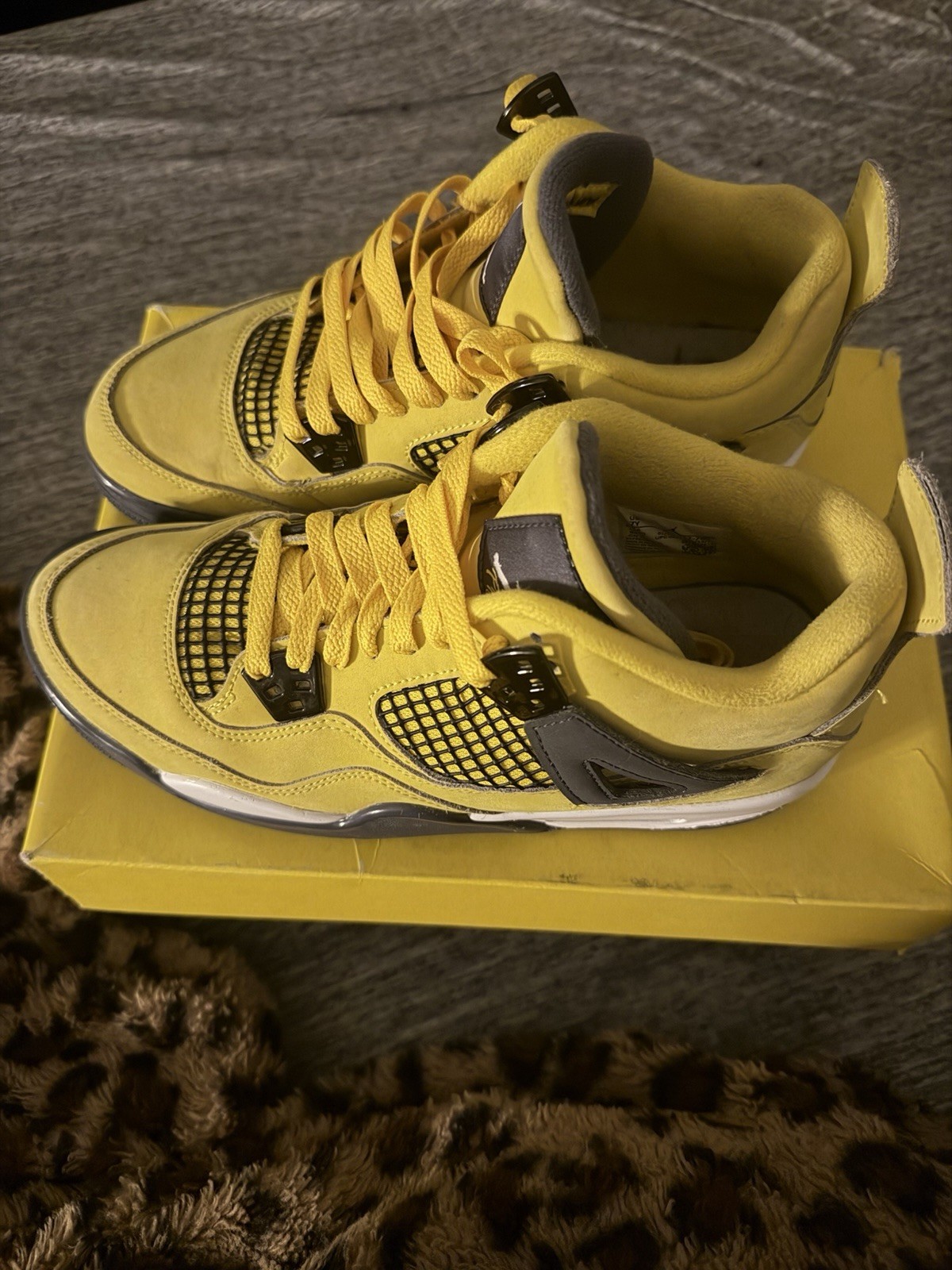 Jordan Air Jordan 4 Men’s Mid Top Lace Up Athletic Sneakers Yellow/Black/White