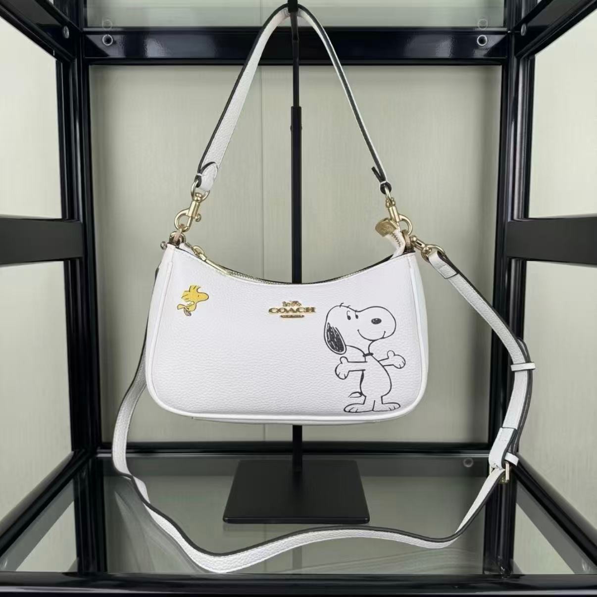 COACH x PEANUTS Teri Shoulder Bag Snoopy Chalk Multi CBJ76 Outlet Free Shipping