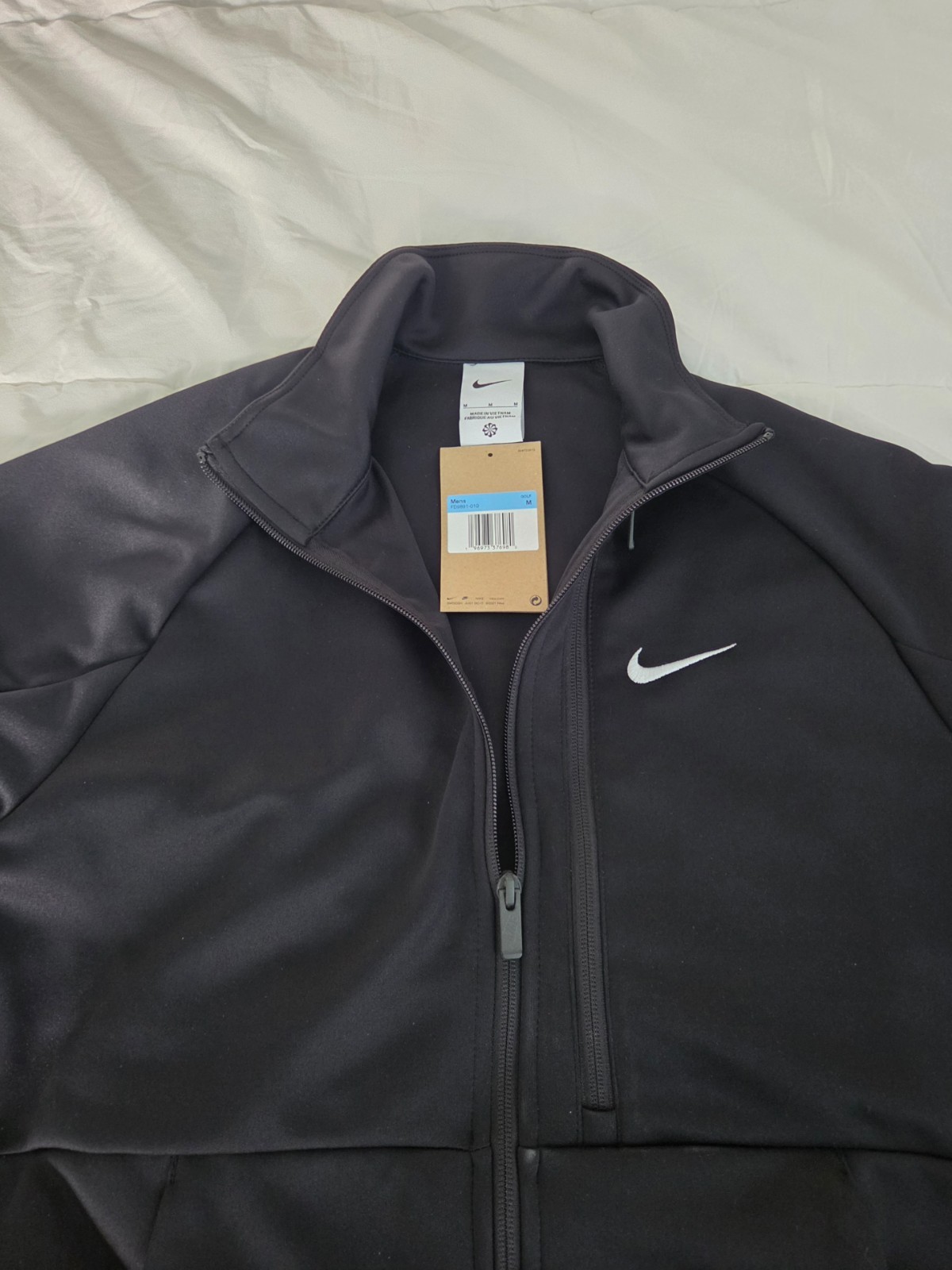 Nike Men’s Black Full-Zip Chest Swoosh Jacket Medium (M)