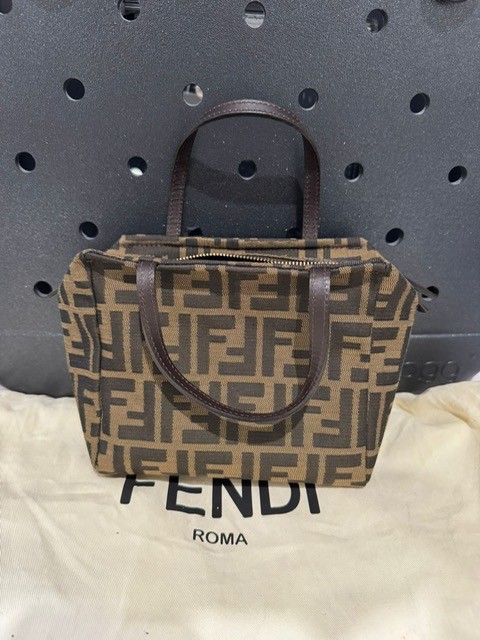 vintage fendi shoulder bag brand new never used