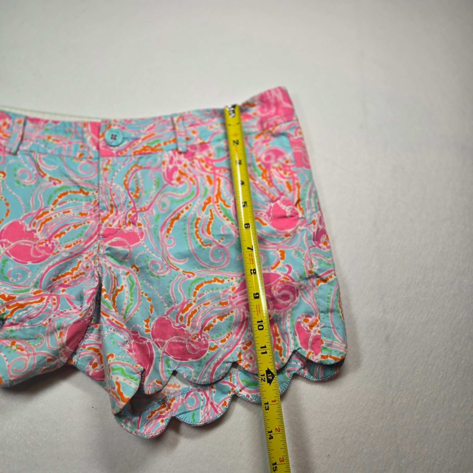 Lily Pulitzer Scalloped Hem Shorts Size 6
