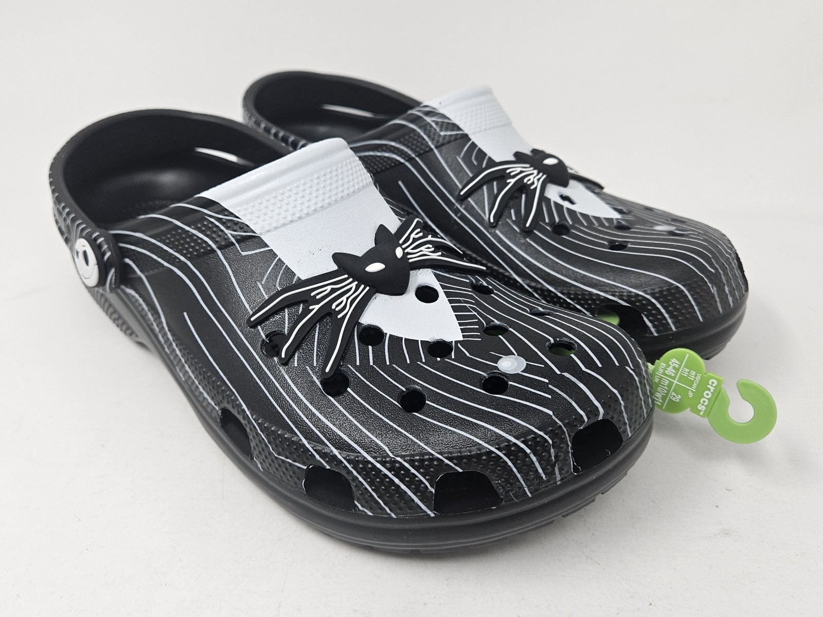 Crocs Classic Sandals, Men’s Nightmare Before Christmas, Black, 208275, NEW!