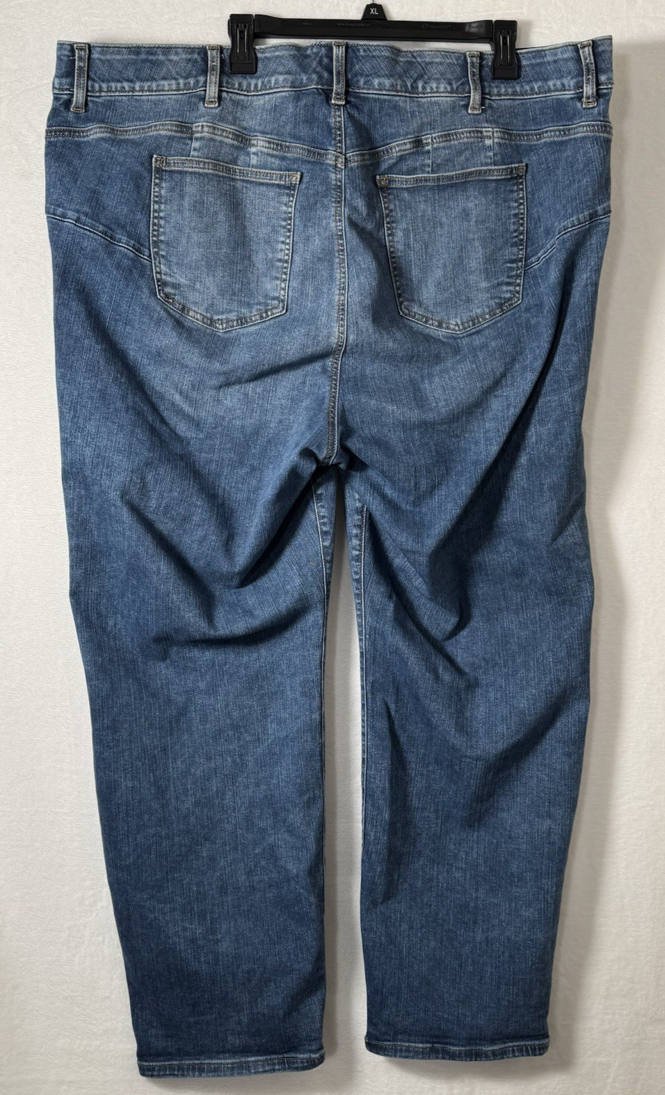 Torrid Jeans Women’s 28R Bombshell Straight Premium Stretch