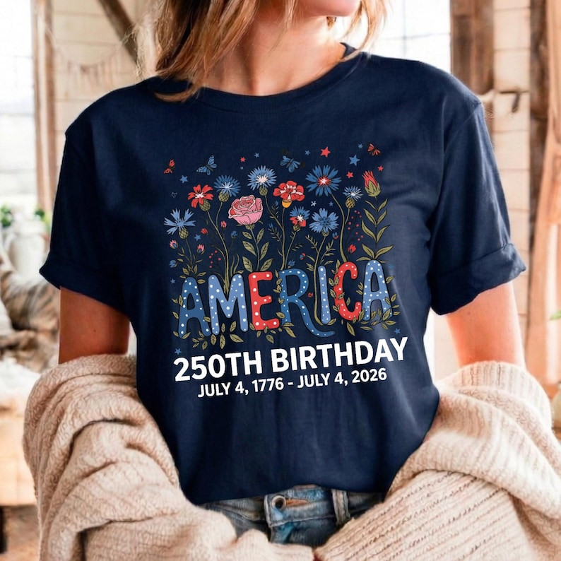 America 250 Years Flag Floral T-Shirt 4th of July Cottagecore Patriot Gift Tee