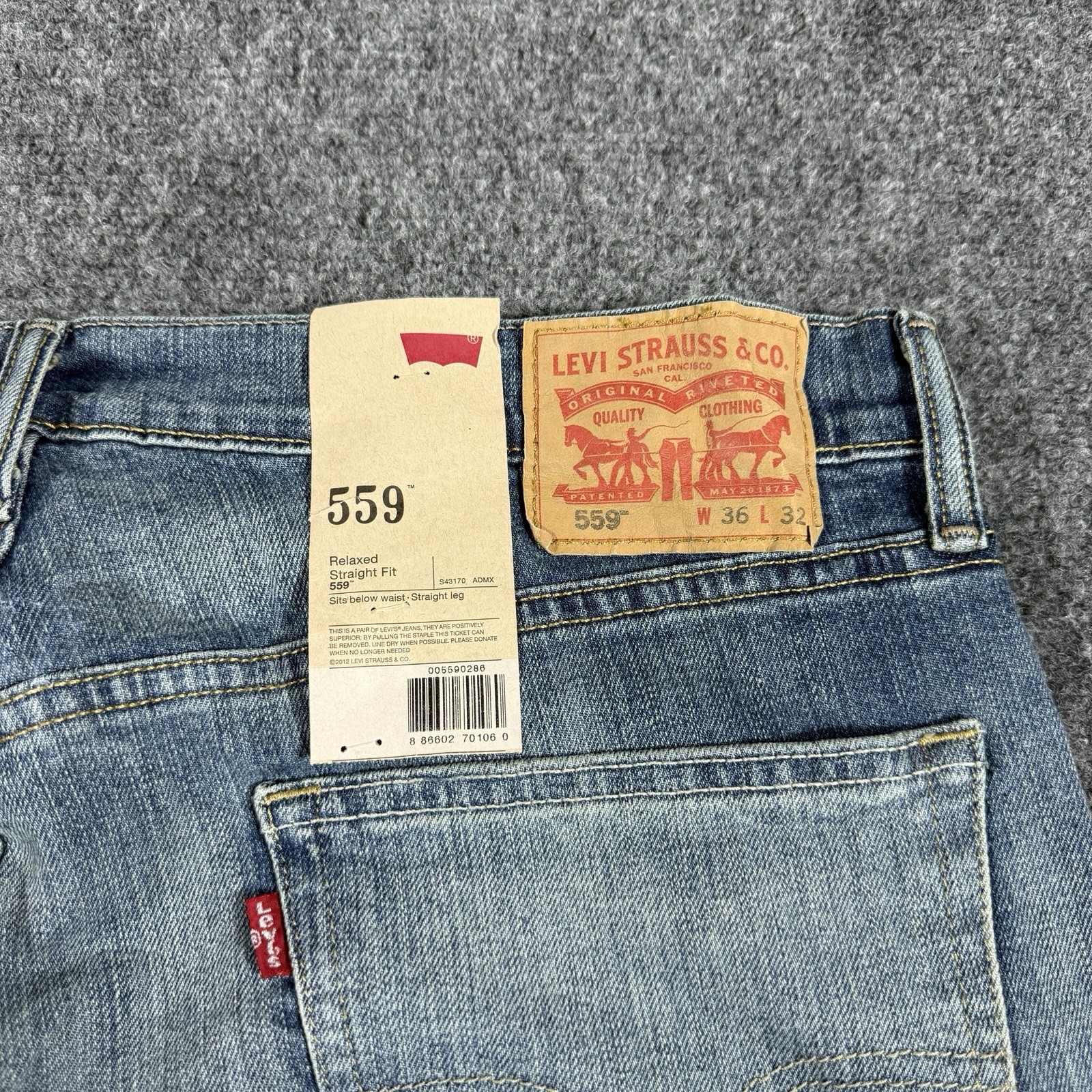 NWT Levi’s 559 Relaxed Straight Jeans Mens 36×32 Blue Medium Wash 100% Cotton