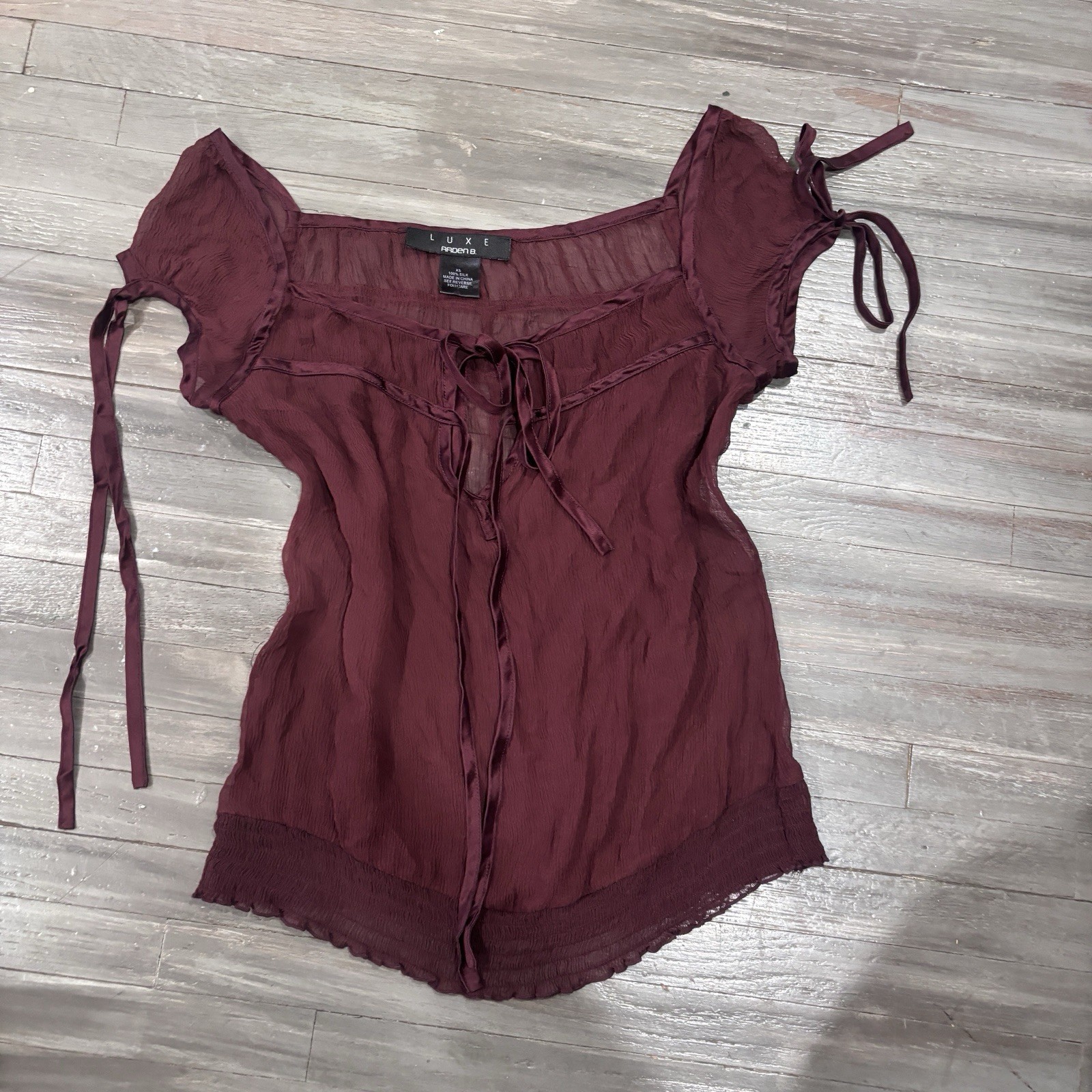 Arden B. Luxe Women’s Burgundy Tie-Front Lace Ruffle Square Neck Blouse XS silk