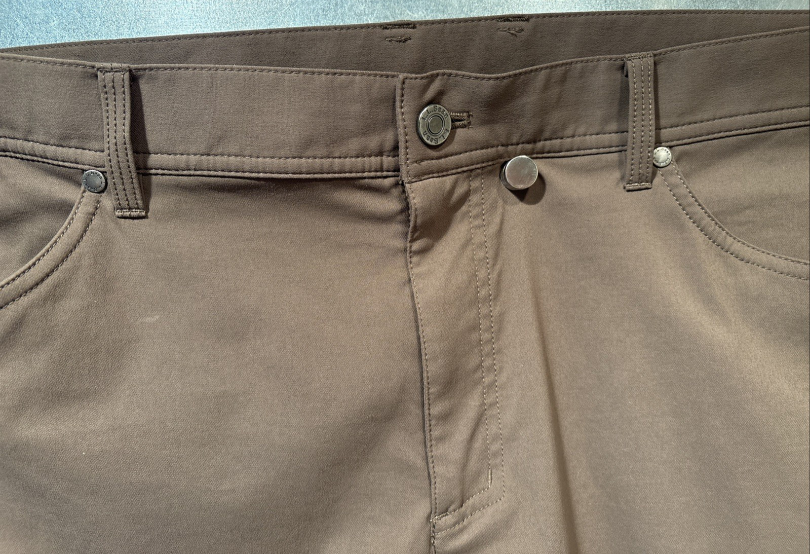 LL Bean VentureStretch UPF 50+ Five Pocket Water Repellant Performance 42×29