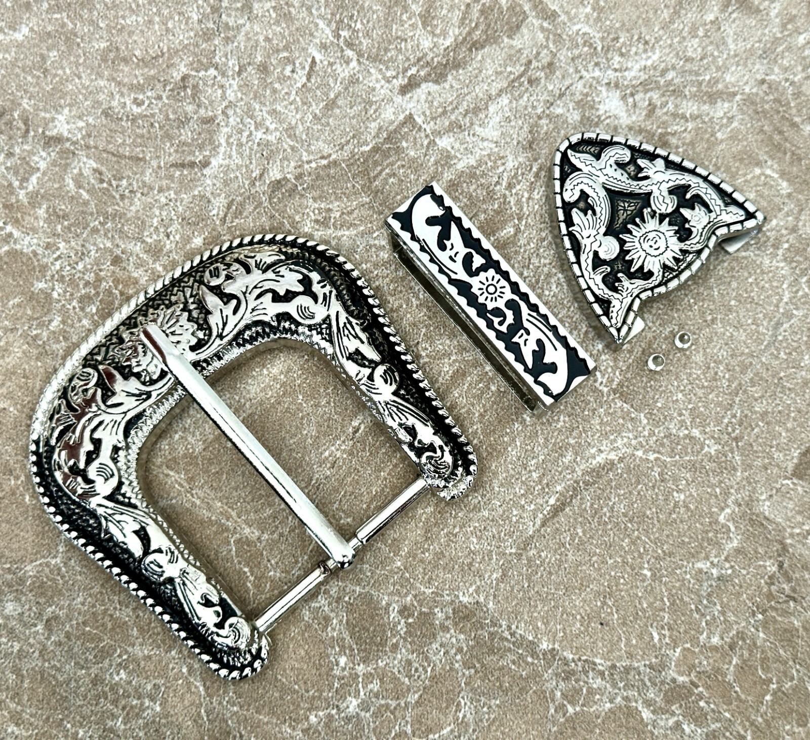 Western 3-Piece Belt Buckle Set Floral Engraved Silver Metal Cowboy Rodeo Style