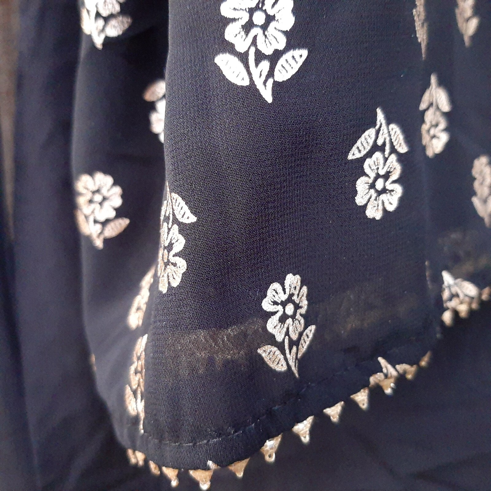 Fiorra Black Poly Crepe Sraight Kurta w/ Pant & 2 Dupatta Set M Black , Gold