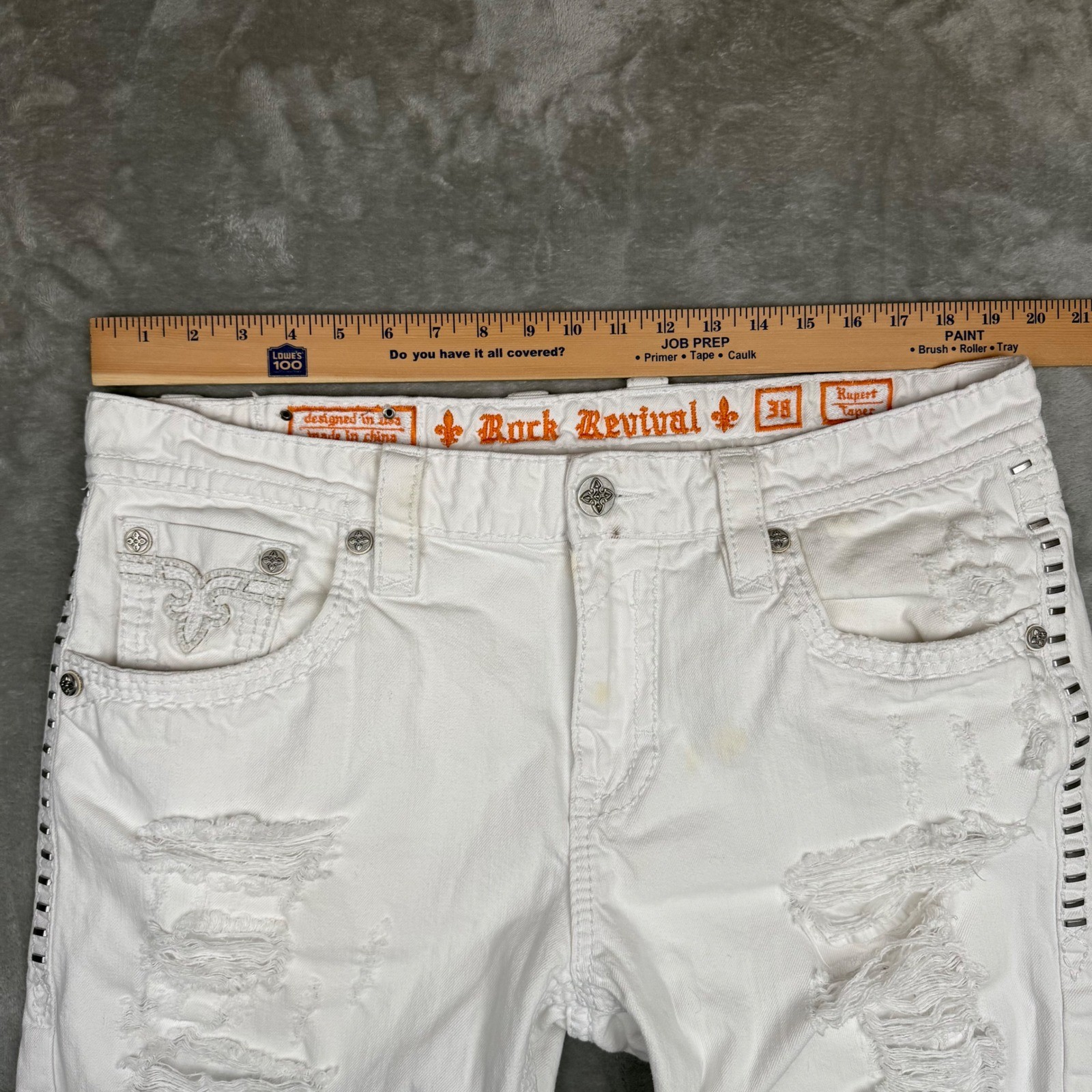 Rock Revival Rupert TA1 Mens 38 White Distressed Studded Straight Jeans