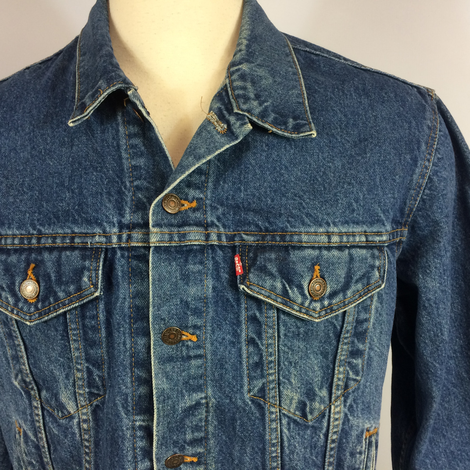 Vintage 80s 90s Distressed Grunge Surf Skate Punk Motorcycle LEVI Denim Jacket