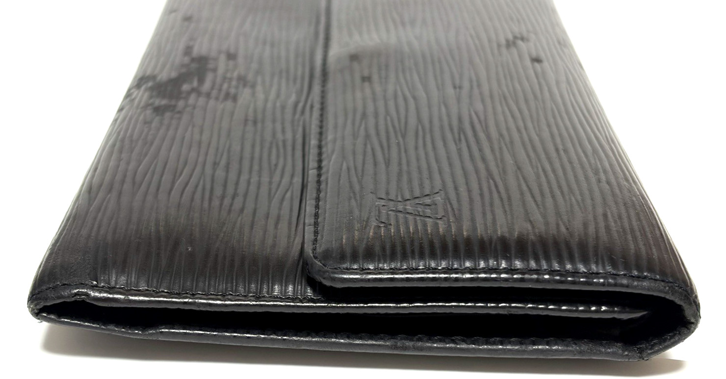 Louis Vuitton Black Epi Leather Long Wallet Tri-fold Wallet Made in Spain