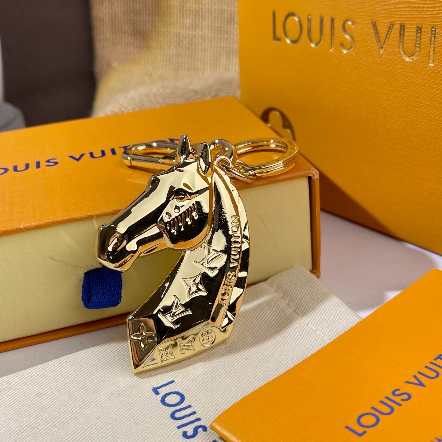 Louis Vuitton Horse Head Bag Charm Key Holder Gold Monogram Engraved Keyring Box