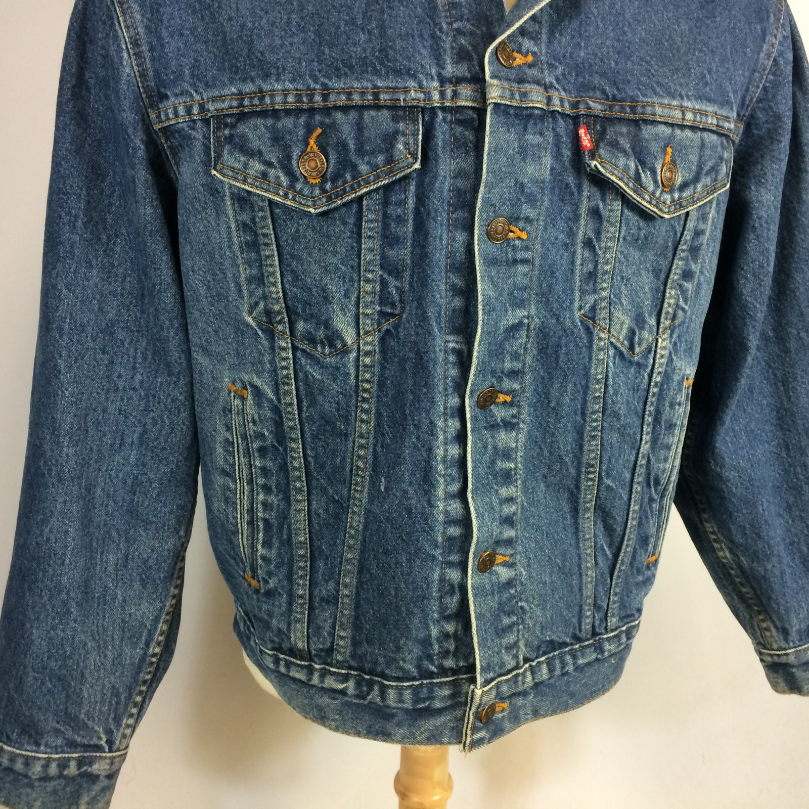 Vintage 80s 90s Distressed Grunge Surf Skate Punk Motorcycle LEVI Denim Jacket