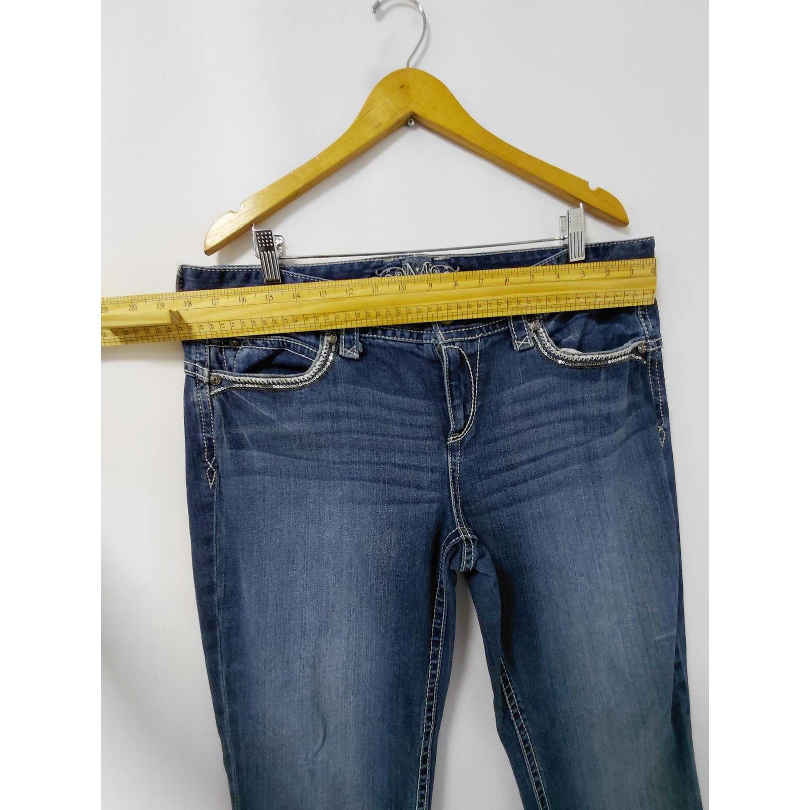 Maurices Premium Jeans Blue Denim Mid Rise Mid (10-12 in) Regular Size 15/16