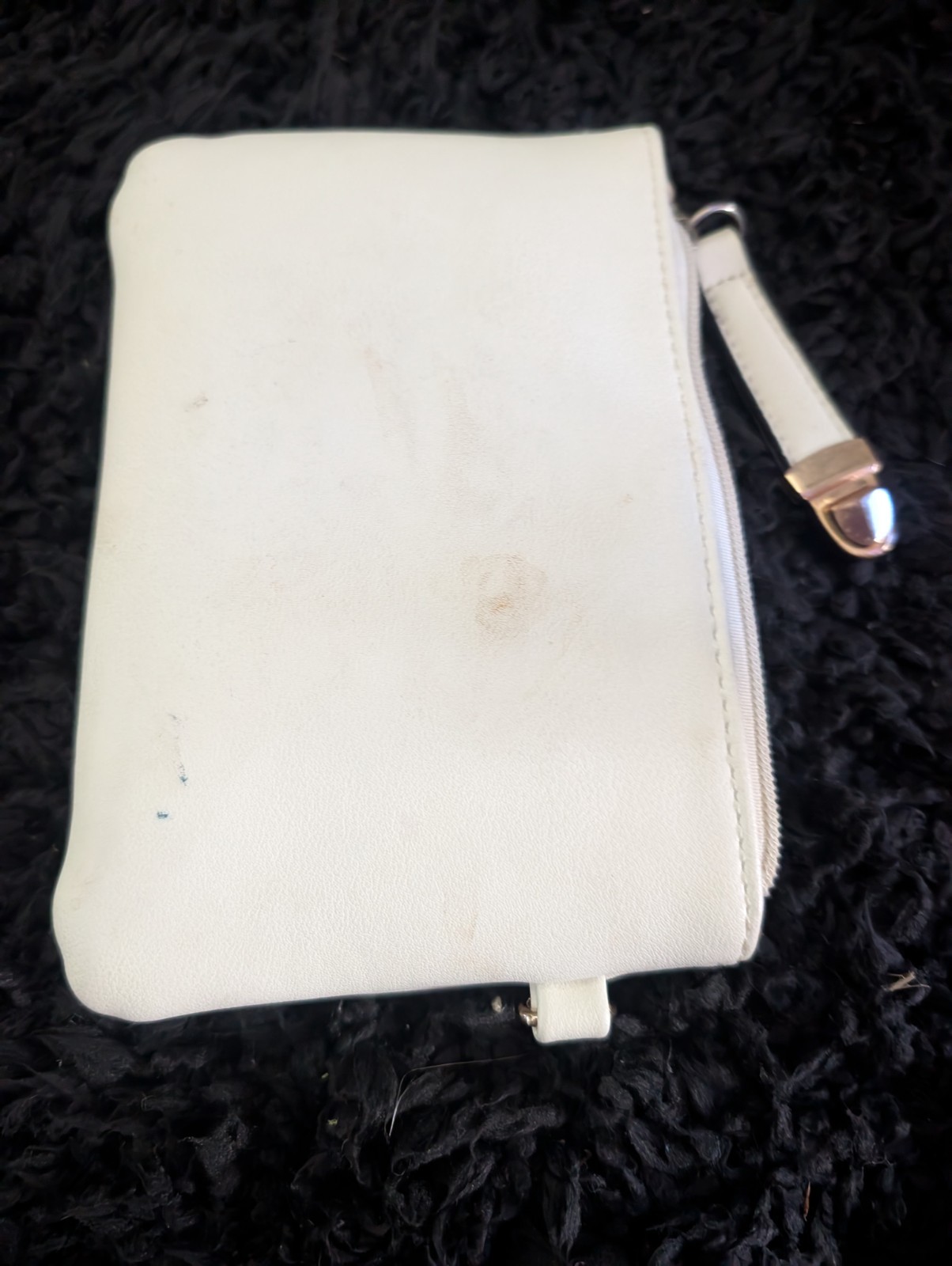 Women’s White Solid Zip-Around Wallet w/ Zipper, Wrist Strap