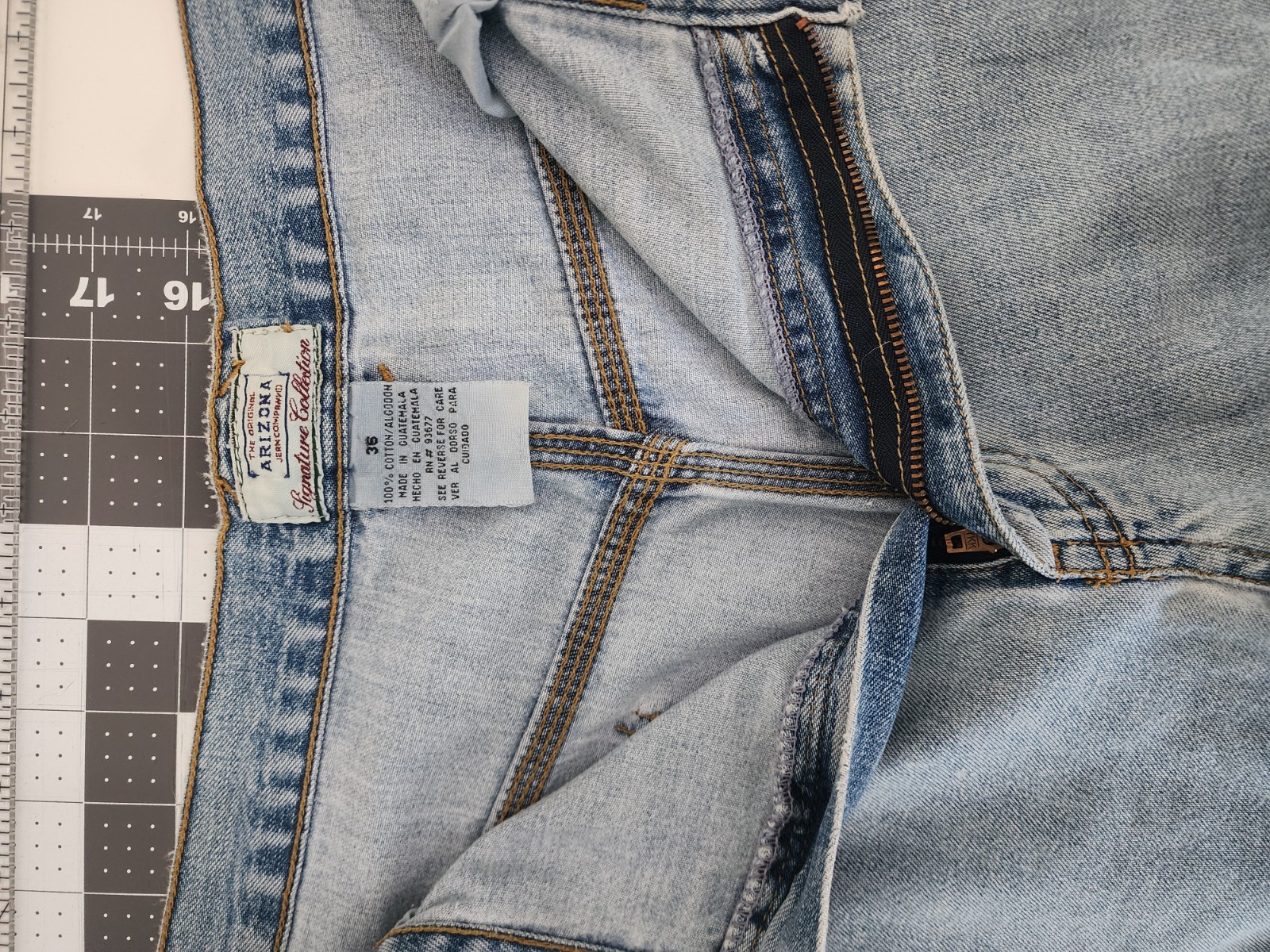 Arizona Jean Company Light Wash Straight Leg Denim Jeans Mid Rise Regular Fit