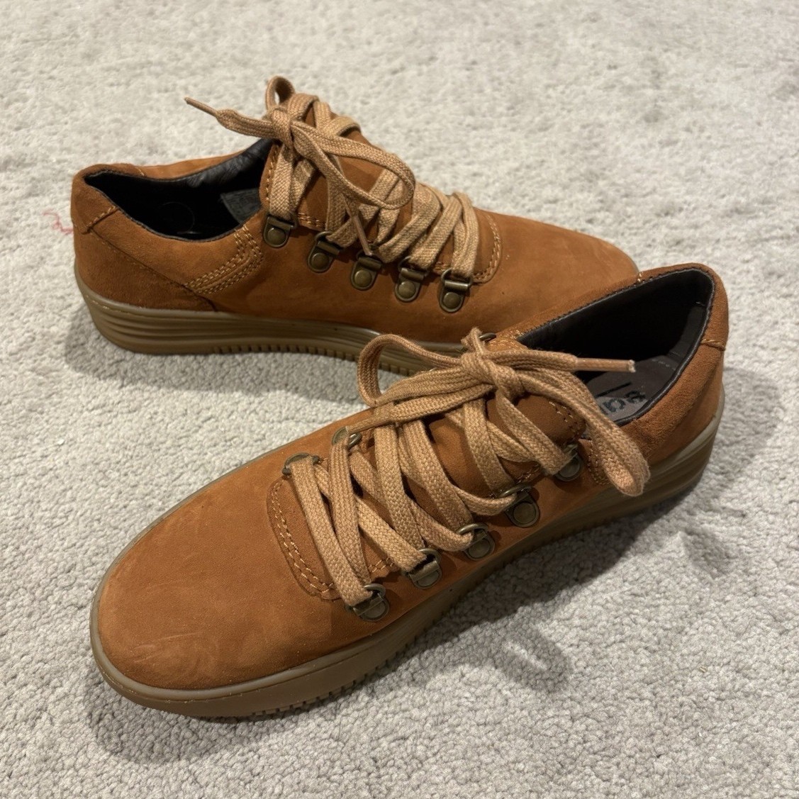 earth Unisex Brown Suede Lace-Up Low-Top Sneakers Rubber Sole Logo 7.5