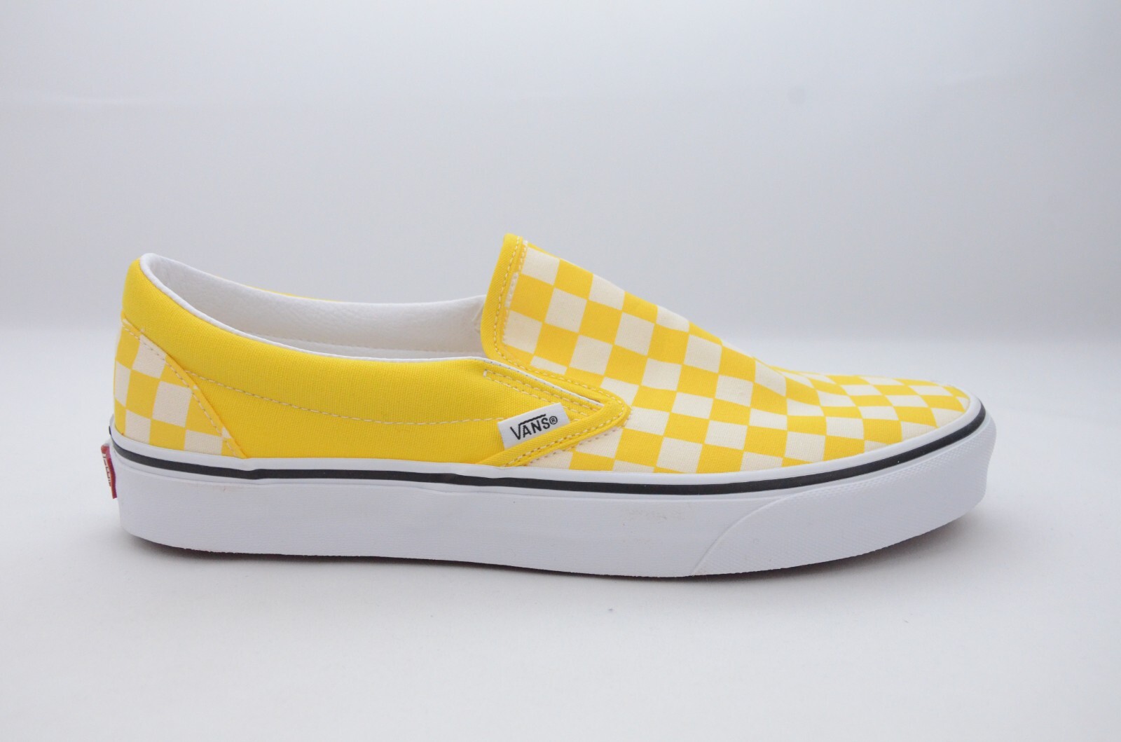Vans Classic Slip-On Checkerboard Men’s Multiple Sizes New in Box VN0A33TB42Z