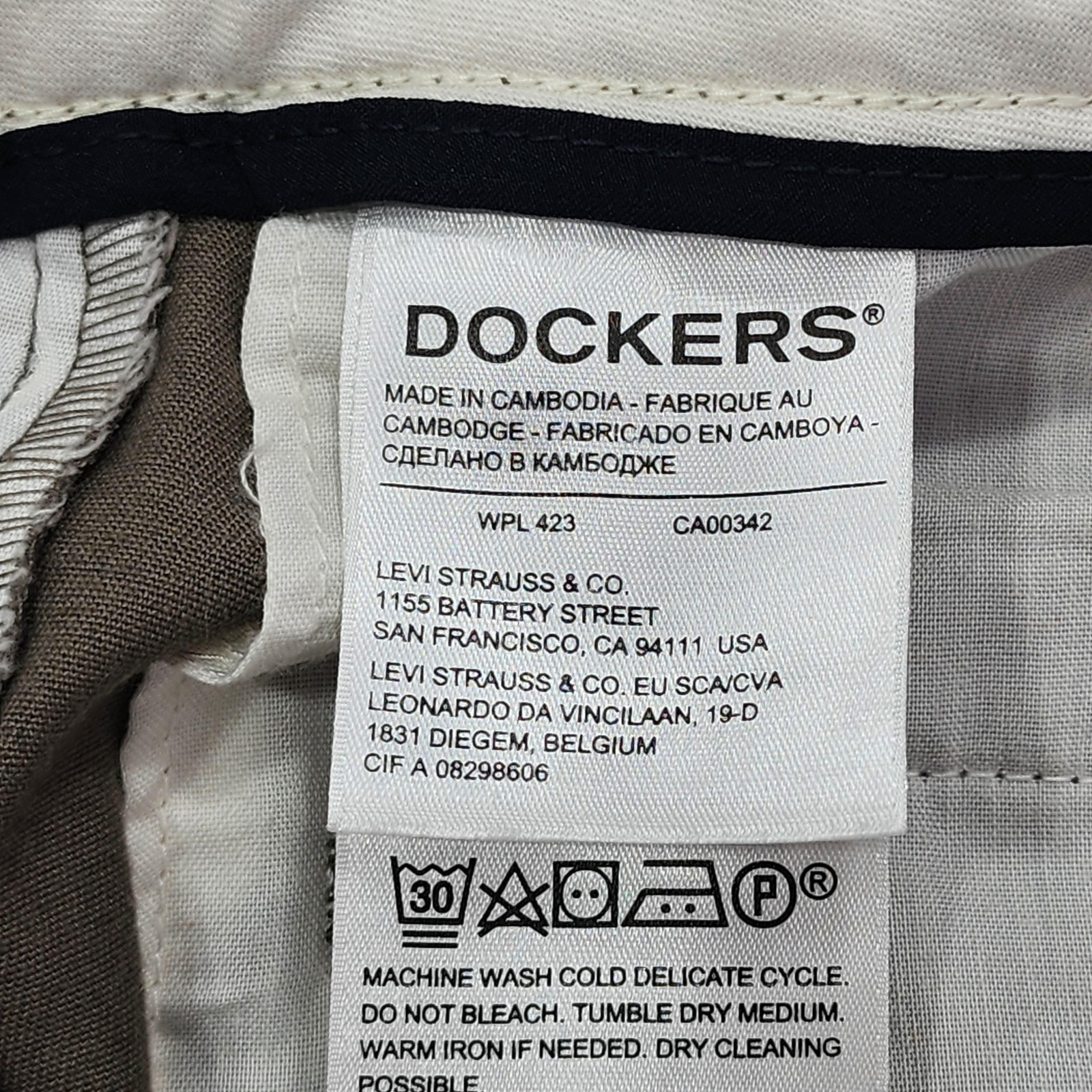 Dockers Pants Mens 30×30 Brown Classic Fit Pleated Chino Straight Stretch Khakis