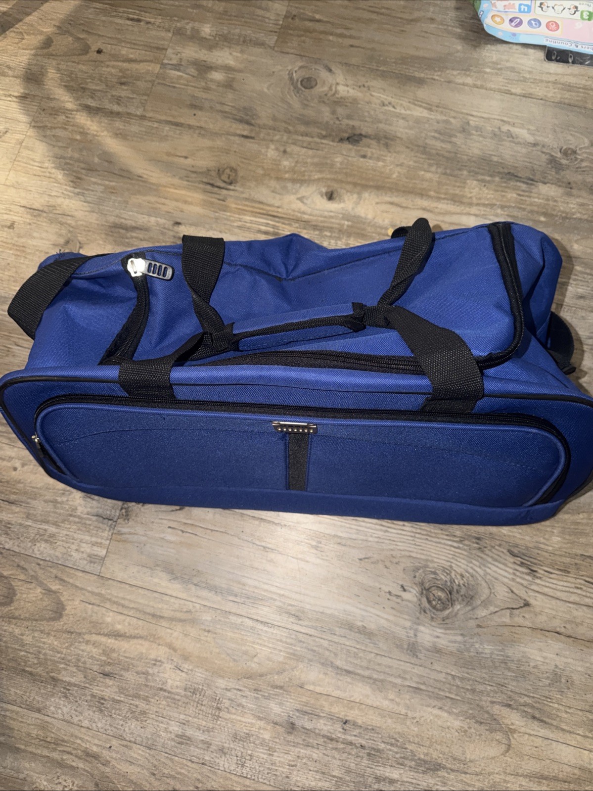Vintage Black And Blue Jeep Duffle Bags Used + draw string bag. See description