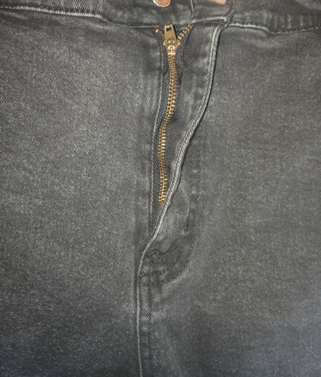 Mens size 48 faded black denim jeans.