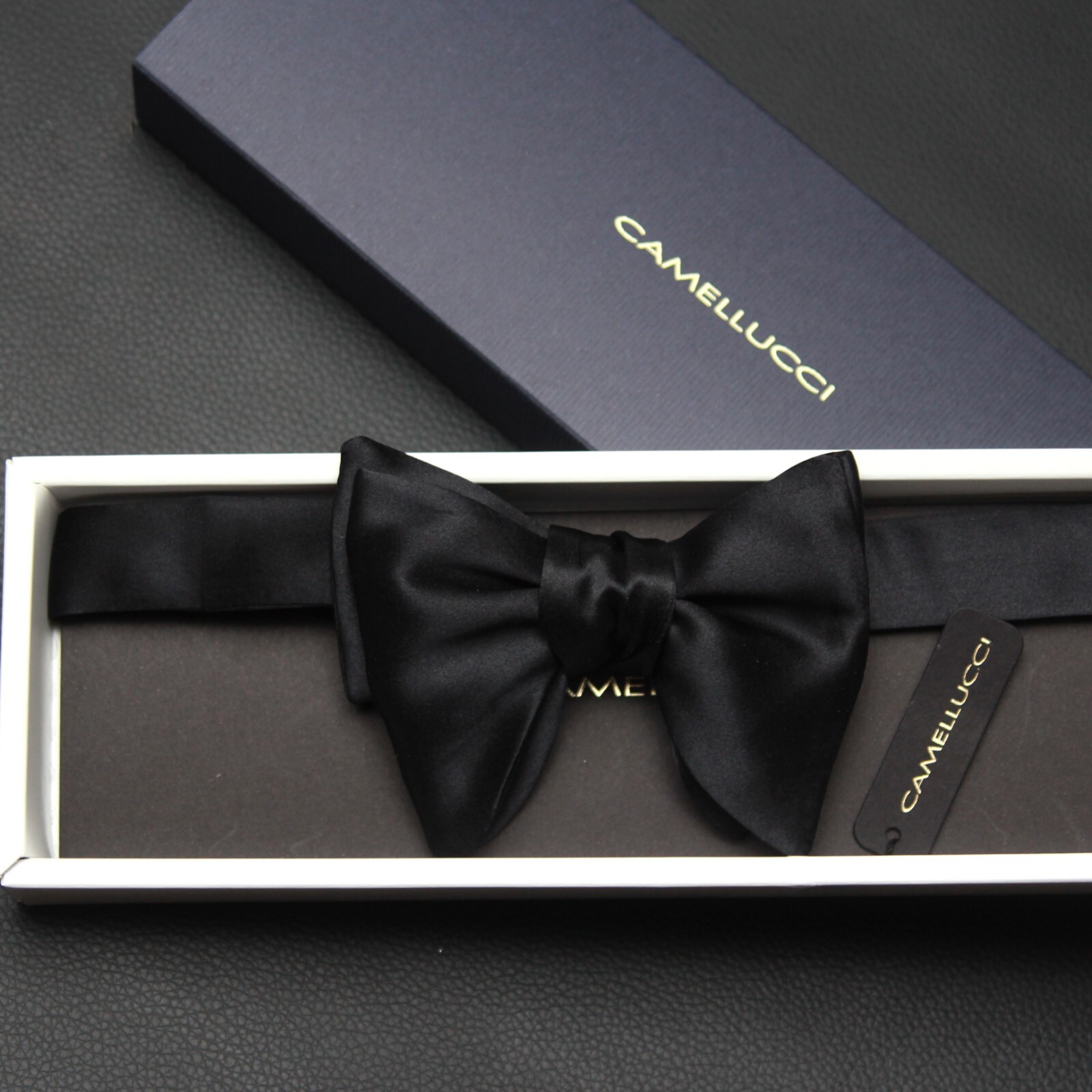 Men’s Pre-tied Bow tie 100%Silk Charmeuse Black Bow tie Small Compact Butterfly