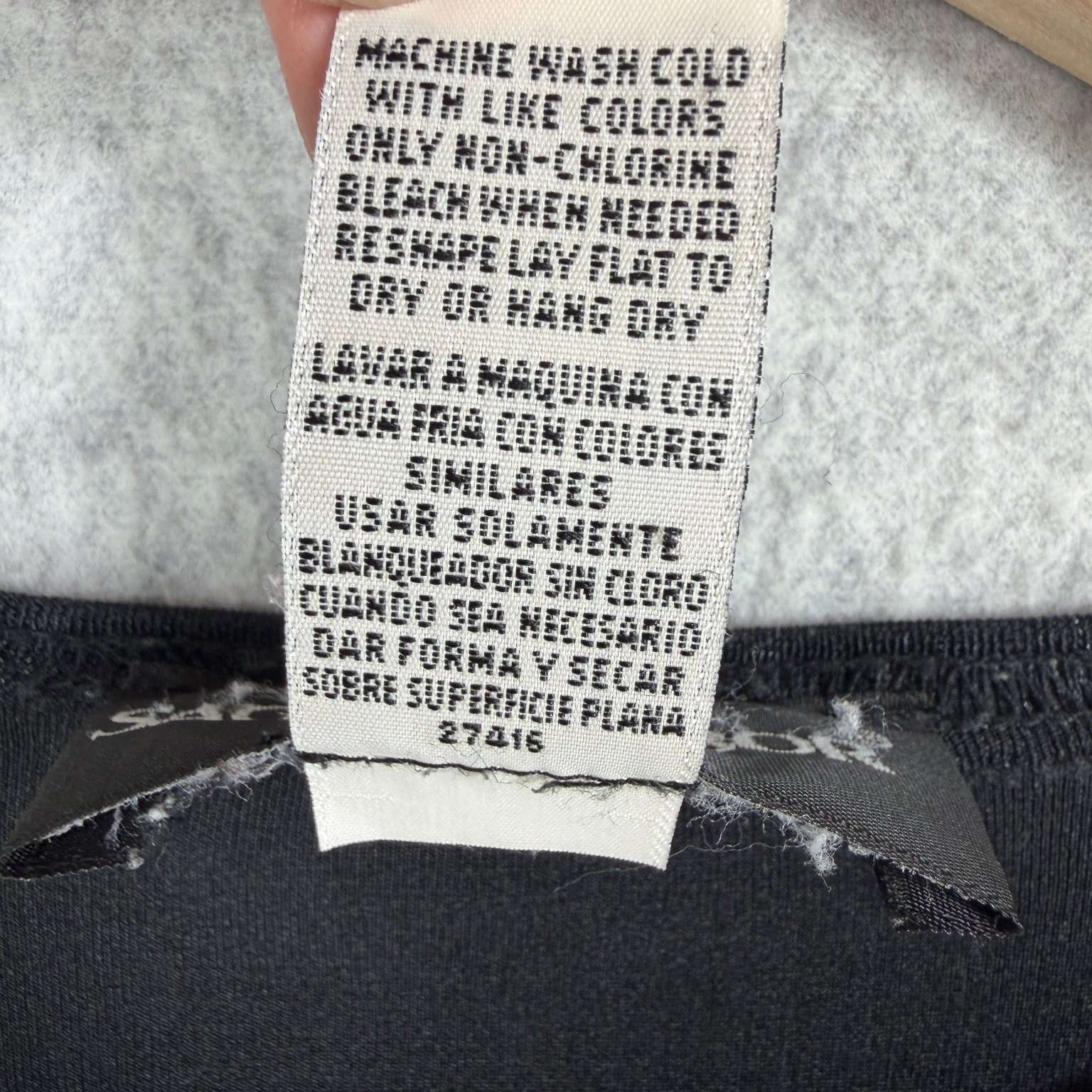 Sag Harbor Women’s Top Shirt Size Medium Black Floral Print Polyester Spandex