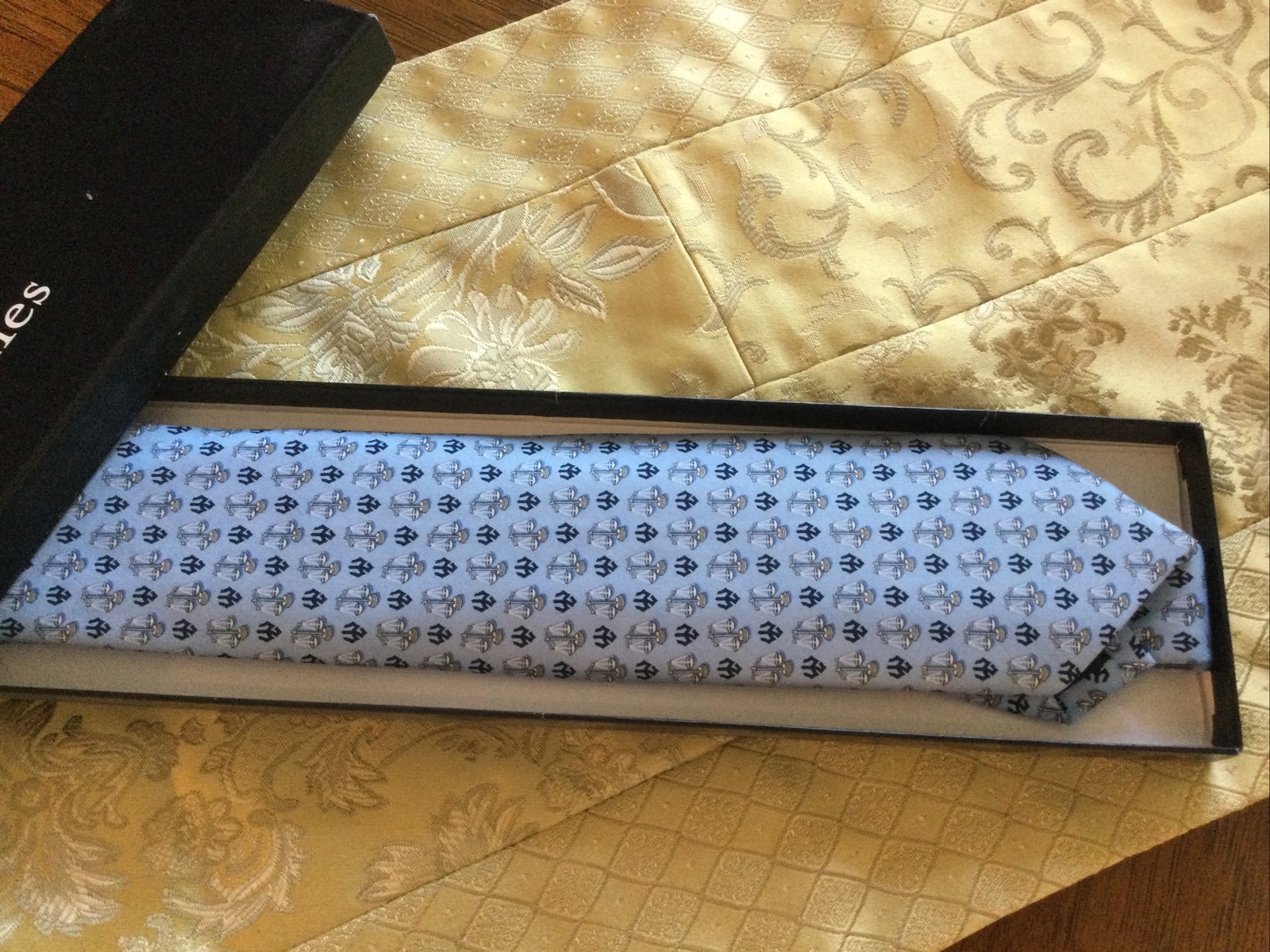 VINEYARD VINES Custom Collection Men’s Silk Tie Washington & Lee Law (New)