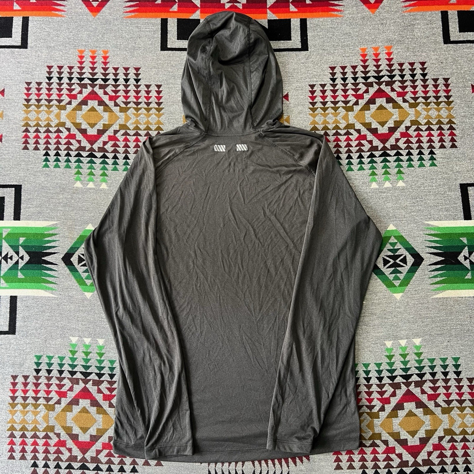 Truewerk B1 Sun Hoodie Mens Medium Charcoal Grey Long Sleeve Technical Shirt