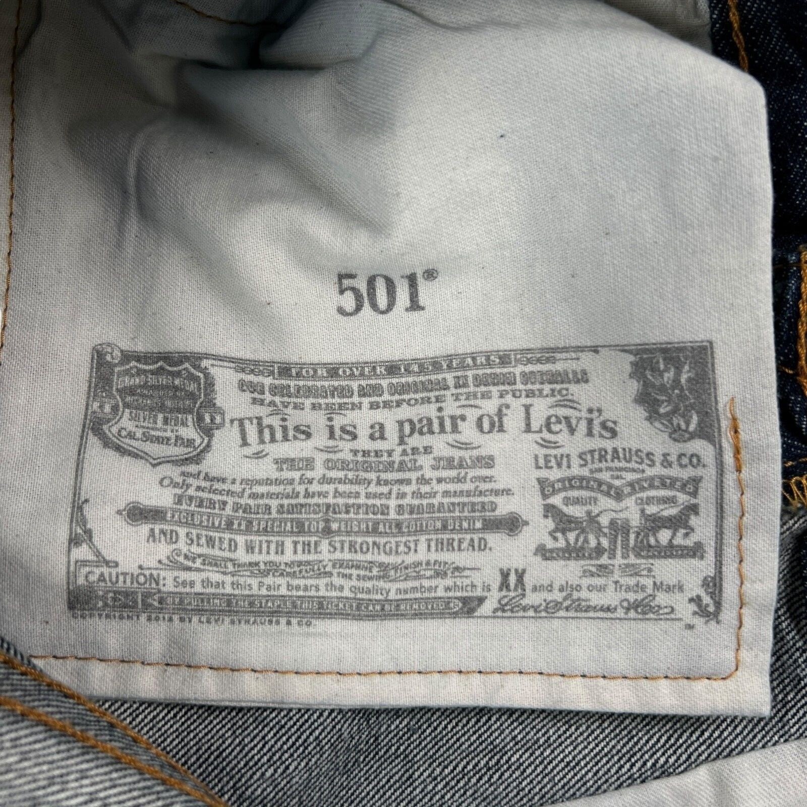 Levis 501 Original Fit Jeans Straight Leg Button Fly 100% Cotton Blue Black