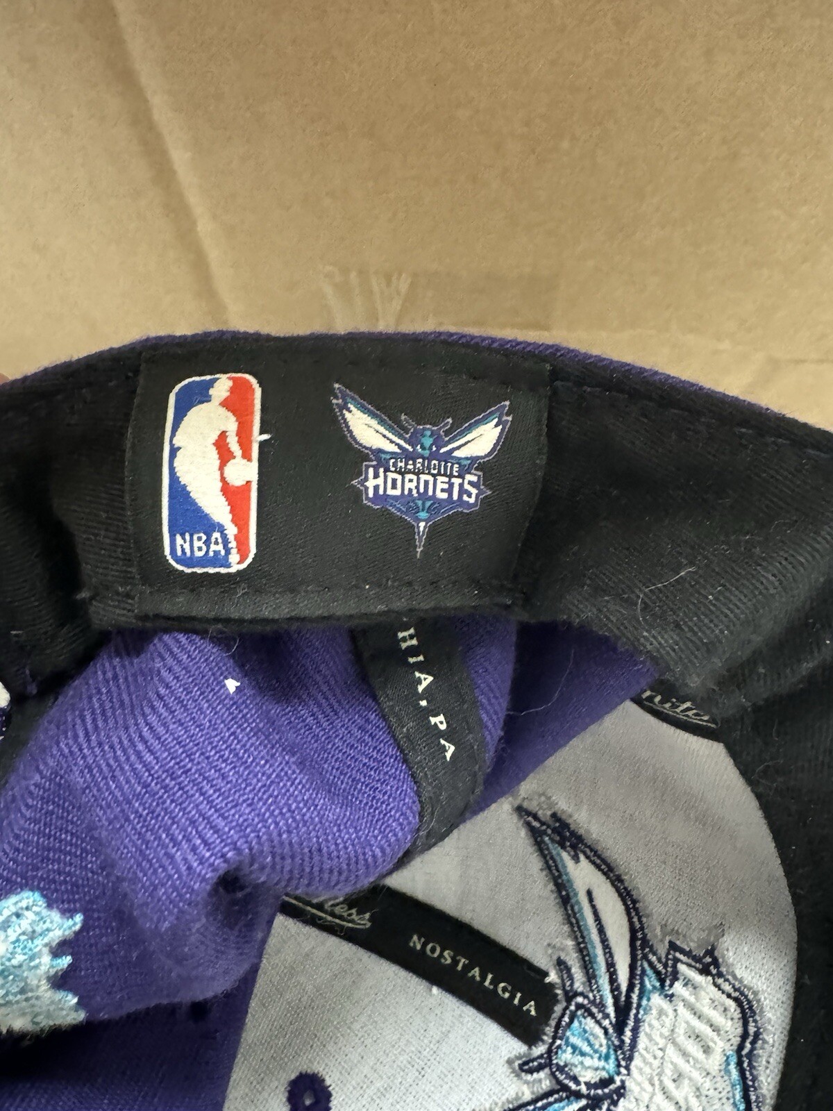Charlotte Hornets NBA 2 Tone Team Logo Snapback Hat Mitchell & Ness EUC