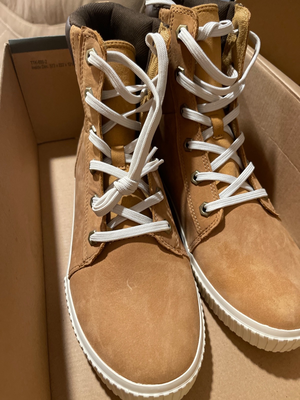 Skyla Bay Wheat Nubuck comfortable tan timberland boots women 9.5