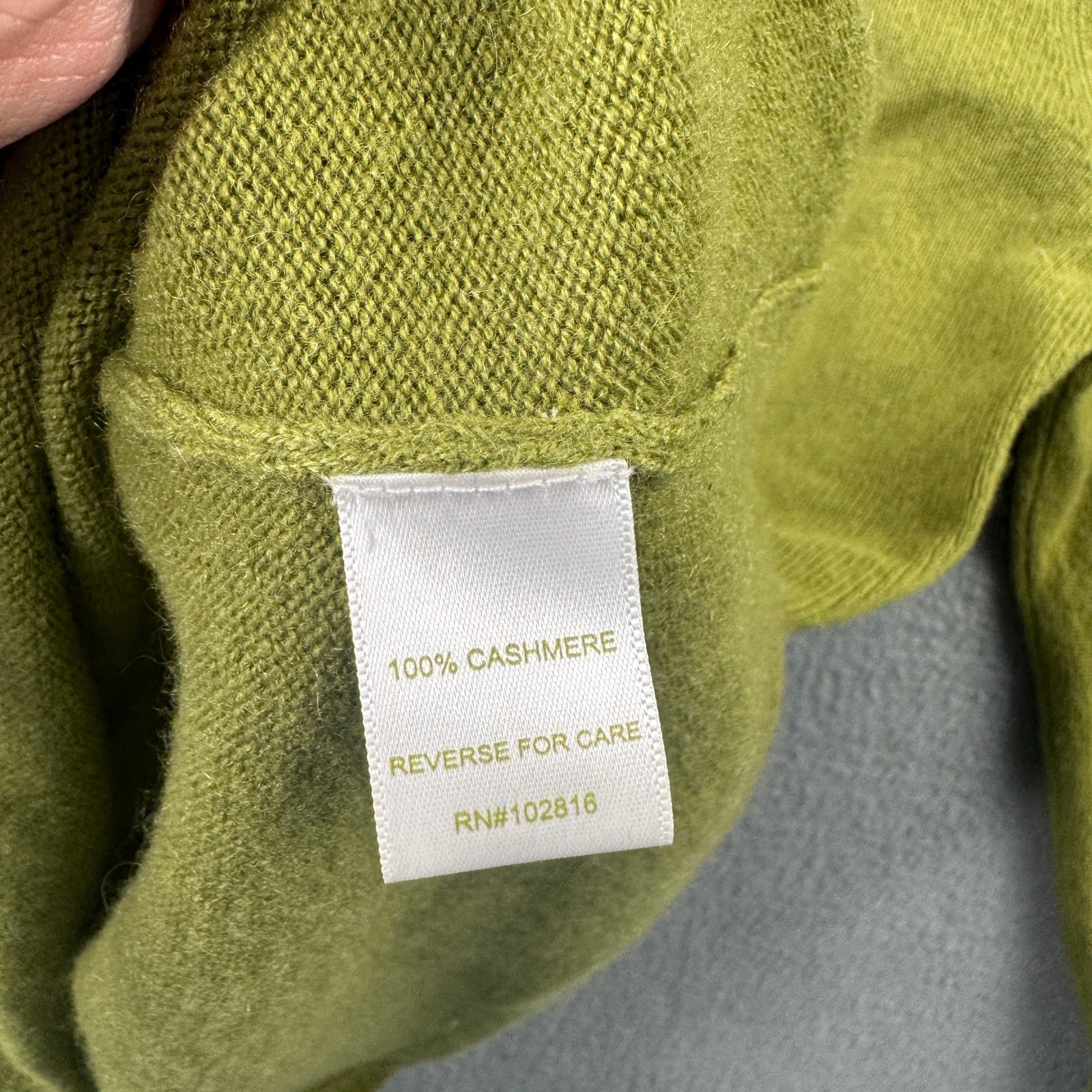 Garnet Hill Womens XS Olive Green 100% Cashmere Crewneck Long Sleeve Sweater