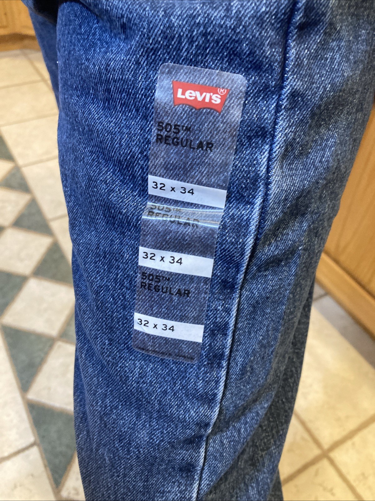 Mens SIZE 32W 34L Levi’s 505 Dark Stonewash Regular Fit Straight Leg 100% Jeans