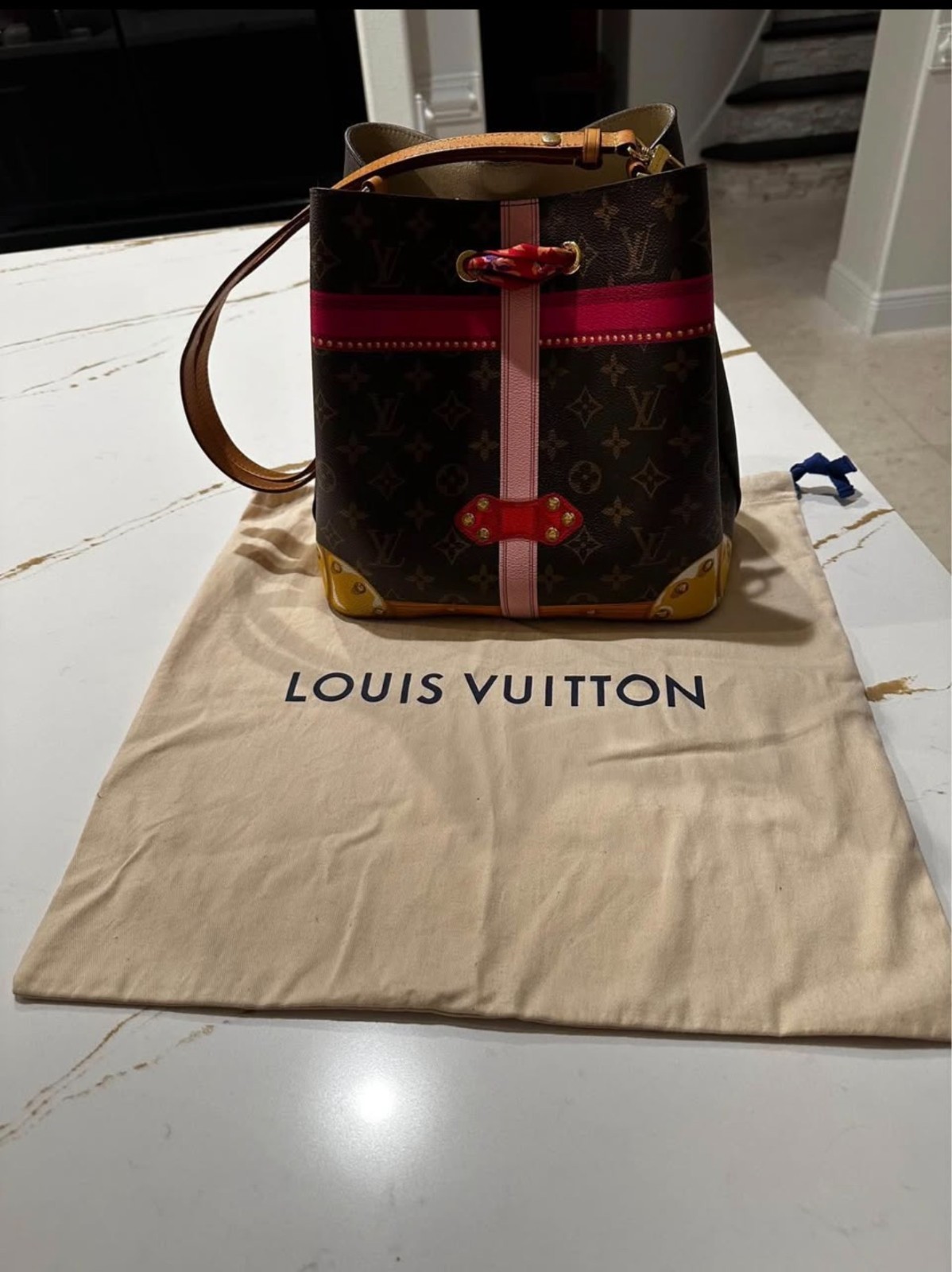 Louis Vuitton NeoNoe M40649 Limited Edition | Exclusive Collector’s Piece