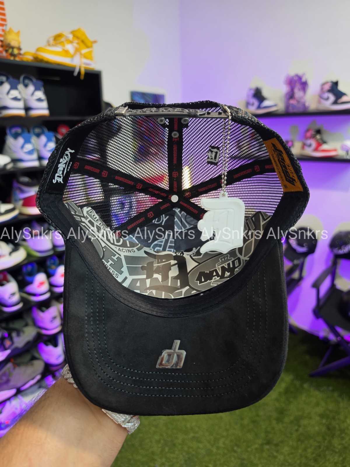 Dandy Hats 11th Anniversary “Friends & Family” Limited Edition – Brand New ✅️
