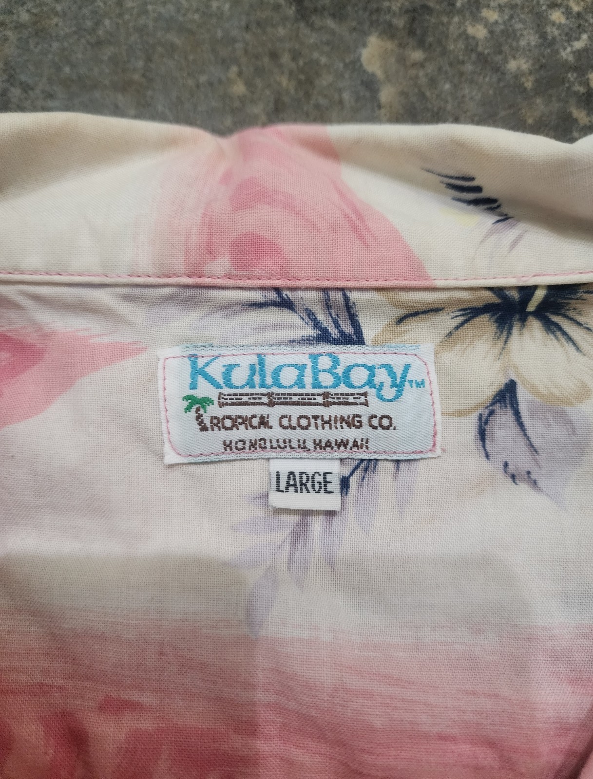 Vintage 90s Kula Bay Men’s Large Pink Tropical Floral Hawaiian Button Up Shirt