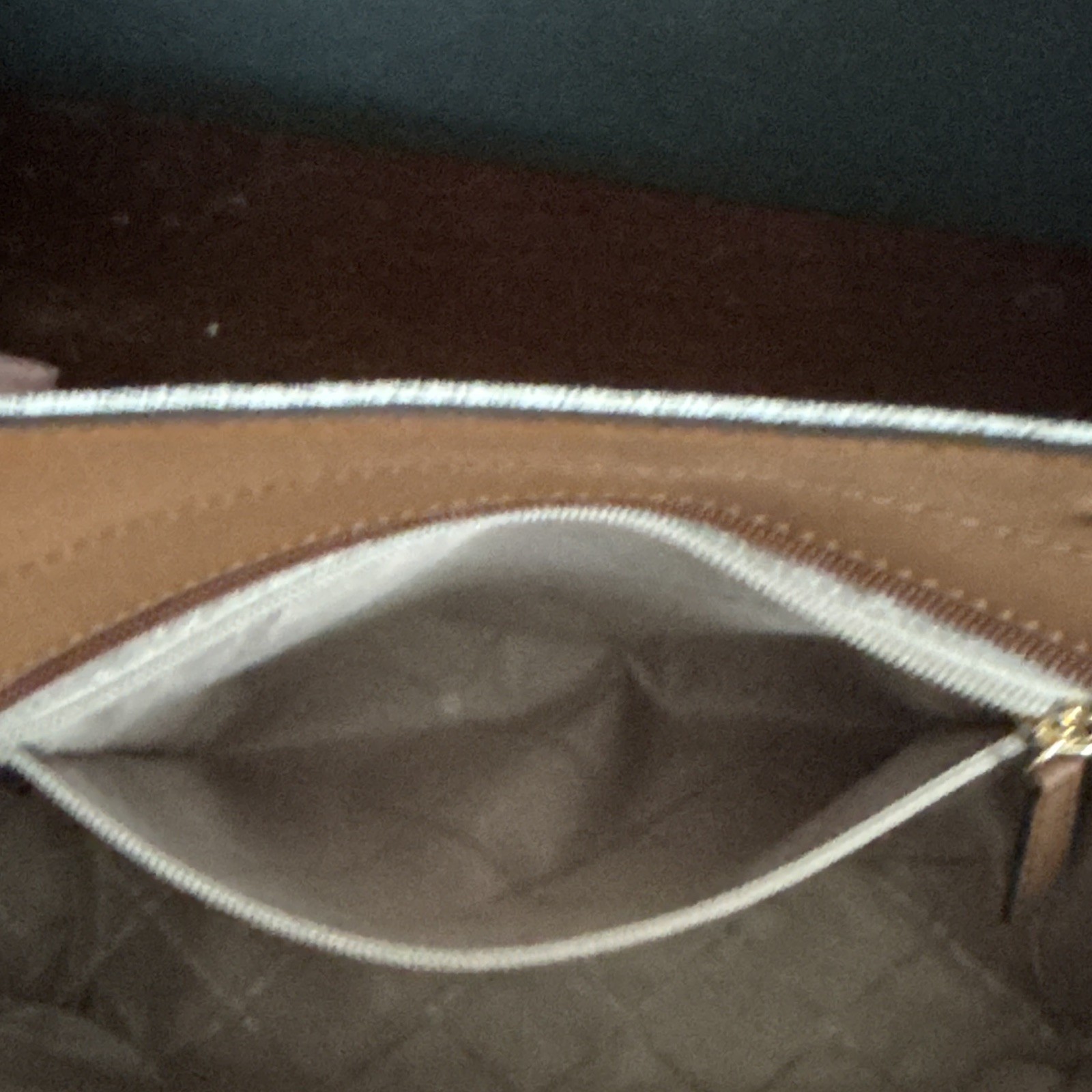 Michael Kors Jet Set Large Logo Tote Zip Beige Brown Gold Chain Detach Strap