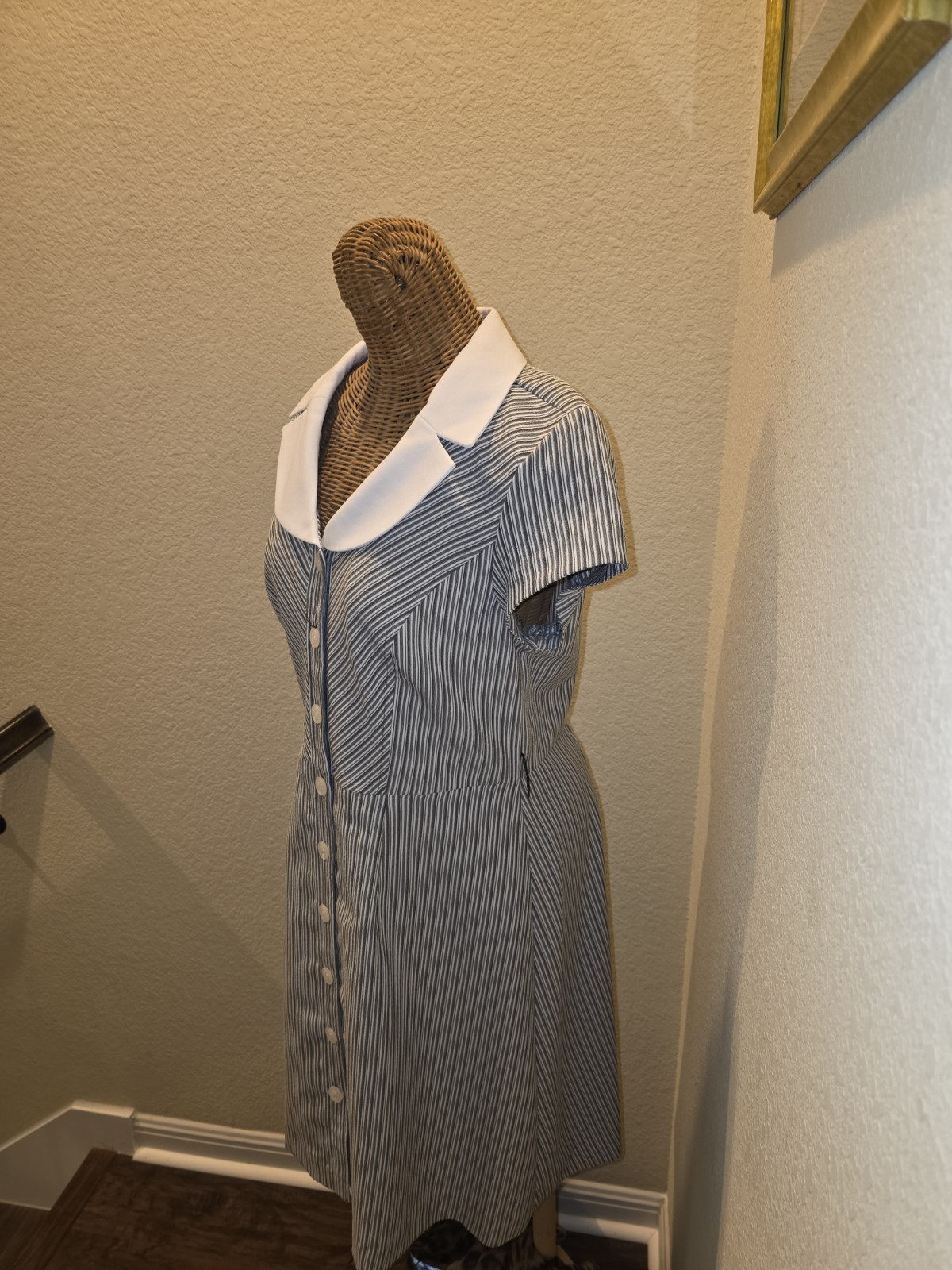 Sweet Retro Dress with Peter Pan Collar Size Large