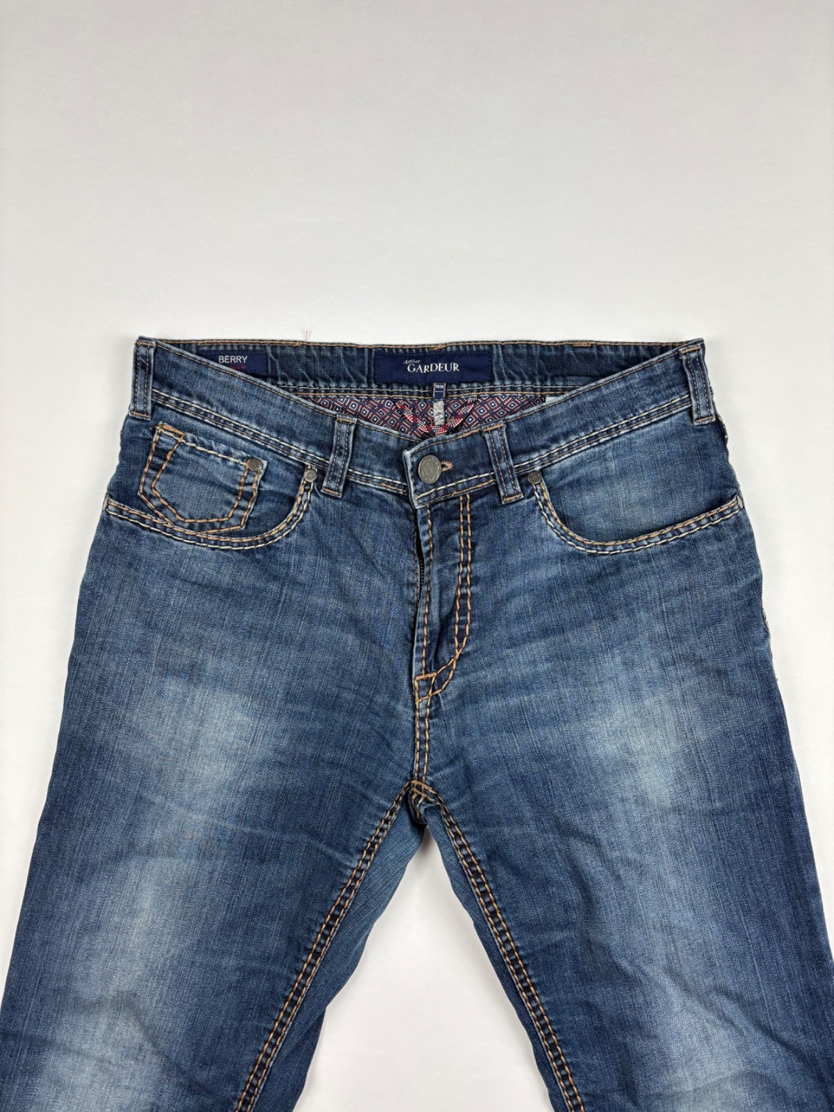 Mens Straight Fit Jeans Mid Blue Distressed Wash W33 L30 Vintage Y2K