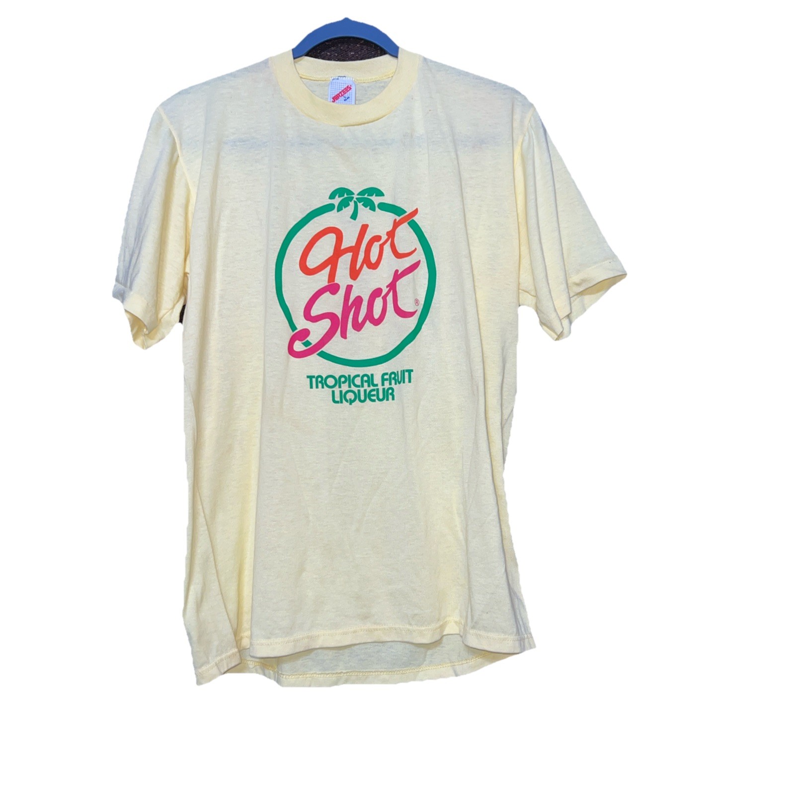NEW Men’s Vintage(Hot Shot)Tropical Fruit Liqueur/Large/Yellow/Graphic T-Shirt