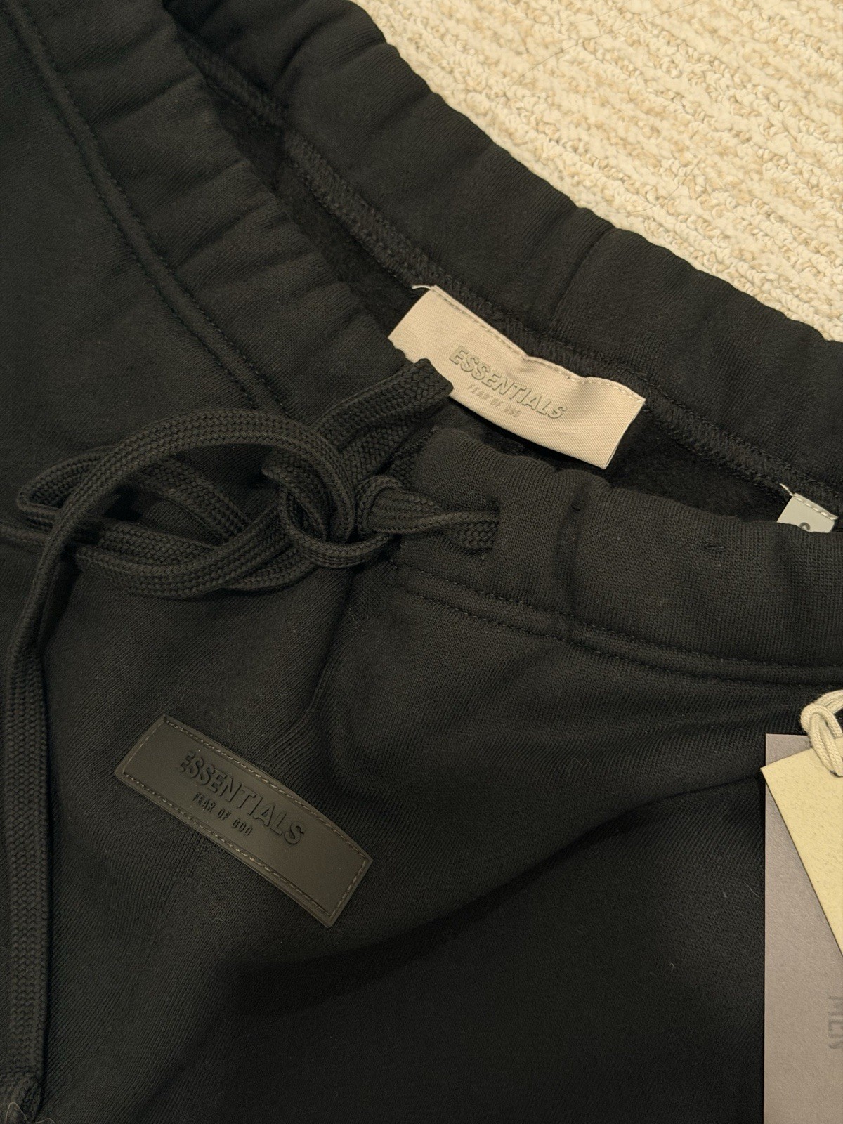 Fear Of God Essentials Black Sweat Shorts Men’s Size S NWT Drawstring FOG