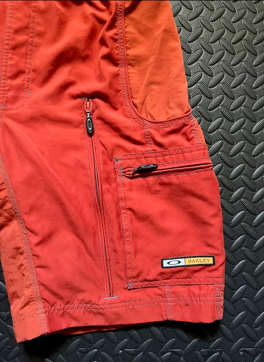 Vintage Oakley Software Gray Tag Shorts Size L Red Color With Multi Zippers