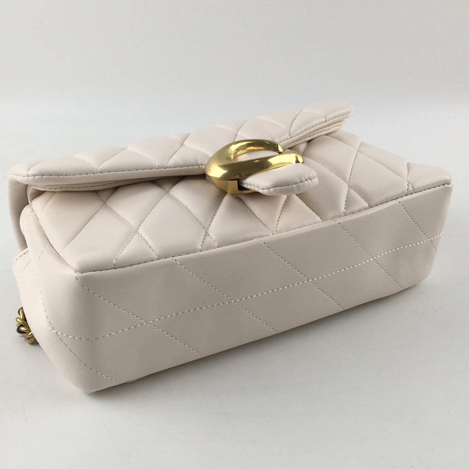 COACH Tabby Shoulder Bag 26 Quilted CP150 Brass / Chalk White Leather Outlet New