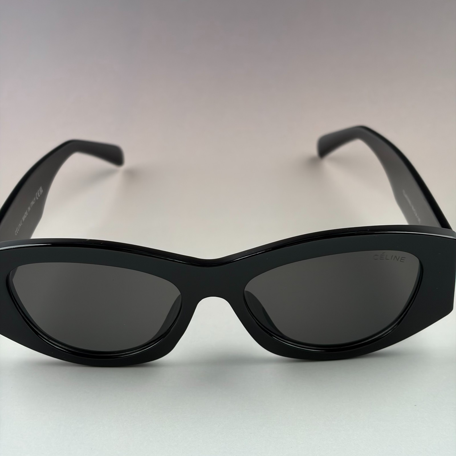 New In Box – Celine Women’s Triomphe Cat Eye Sunglasses Black Designer Travel