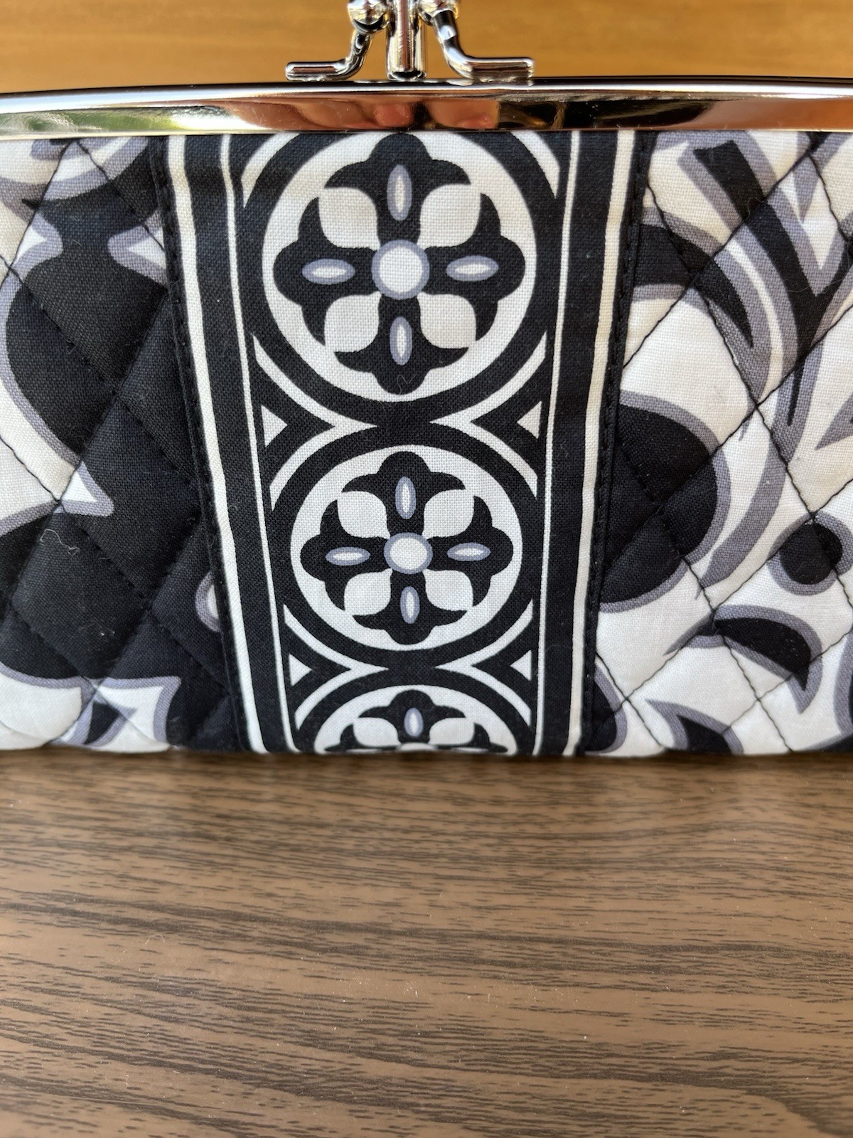 Vera Bradley Night & Day Retired Kisslock Wallet Clutch Black White Quilted