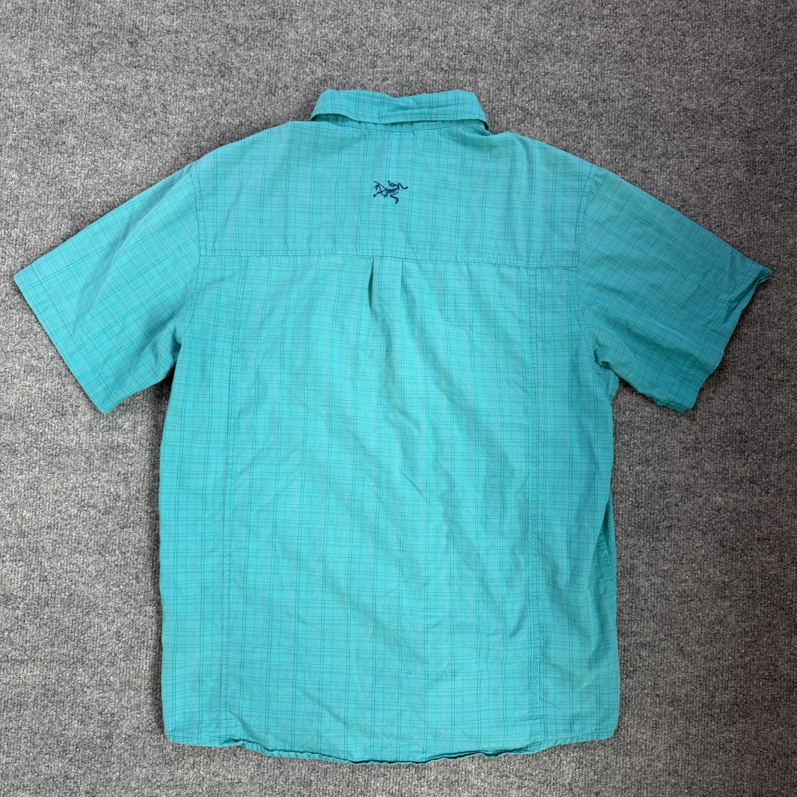 Vintage Arc’teryx Checked Short Sleeve Button Down Camping Shirt Men’s Medium*