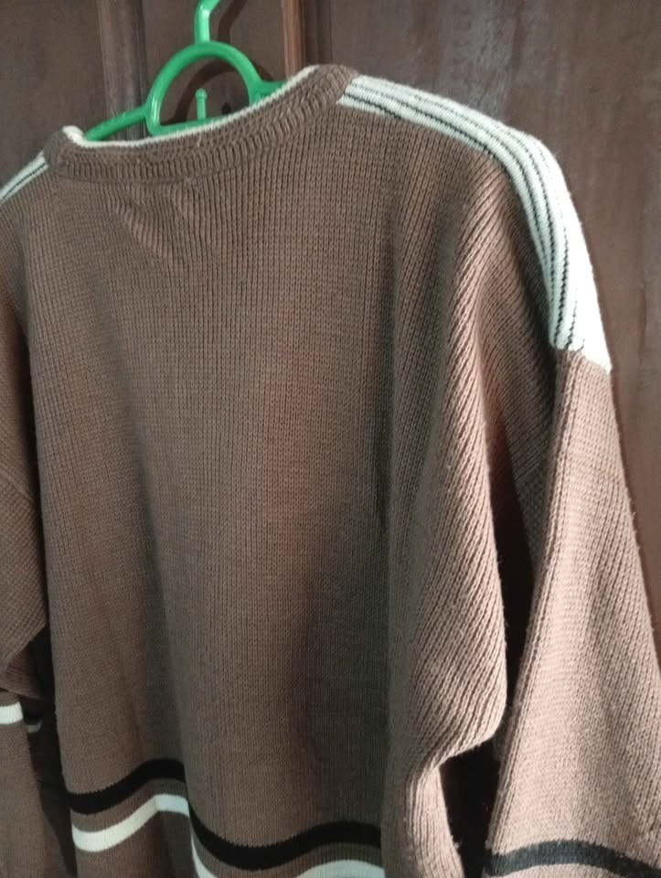 Menswear V-Neck Sweater Size L Brown White Striped Acrylic Pullover Vintage UK